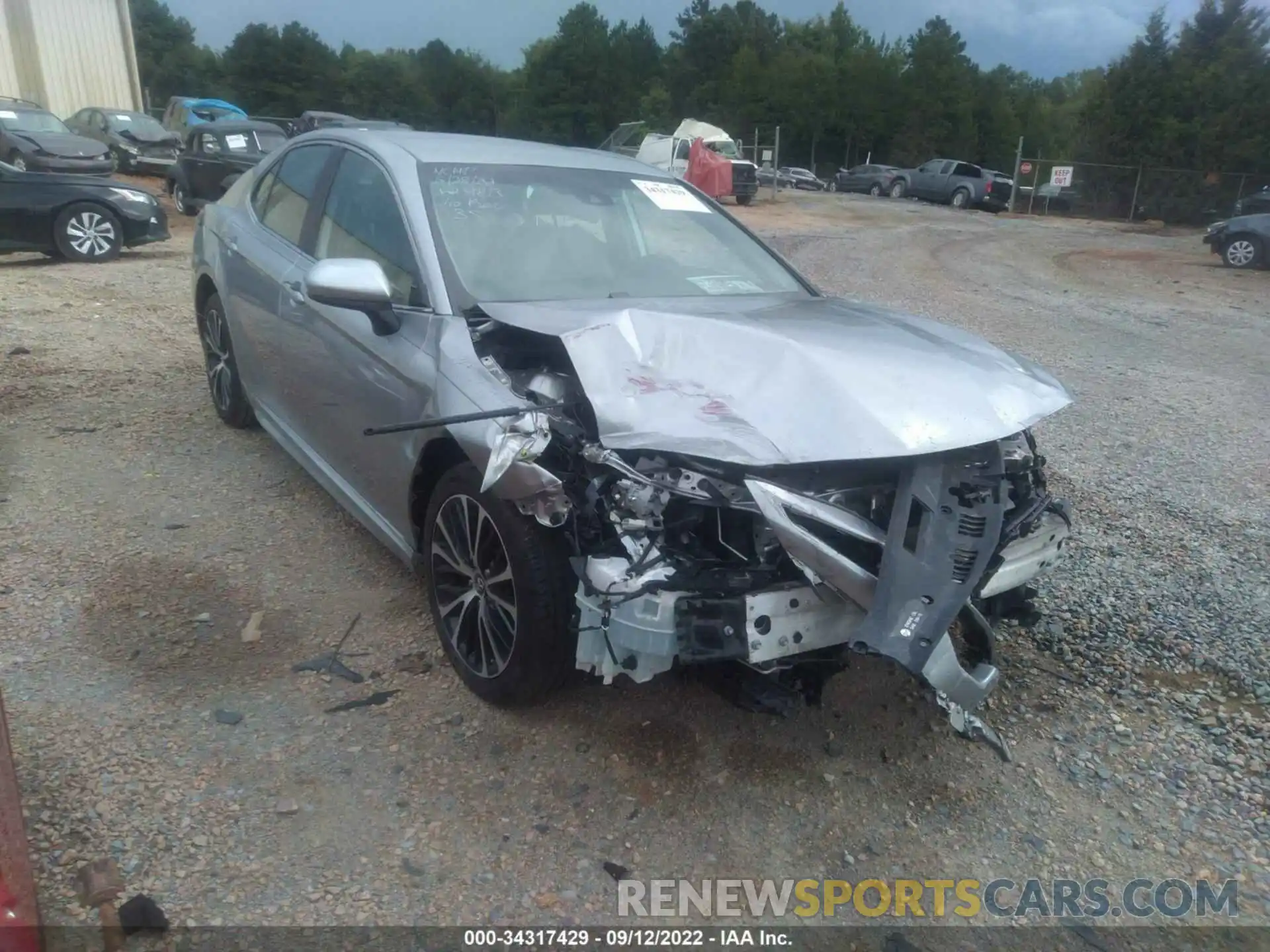 1 Photograph of a damaged car 4T1B11HKXKU799813 TOYOTA CAMRY 2019