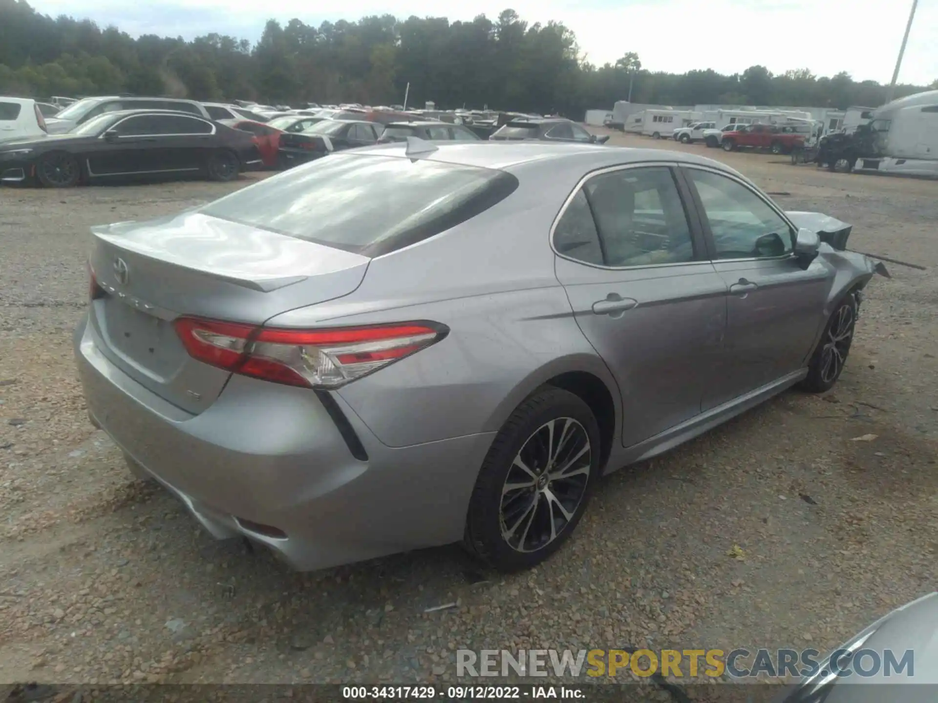 4 Photograph of a damaged car 4T1B11HKXKU799813 TOYOTA CAMRY 2019