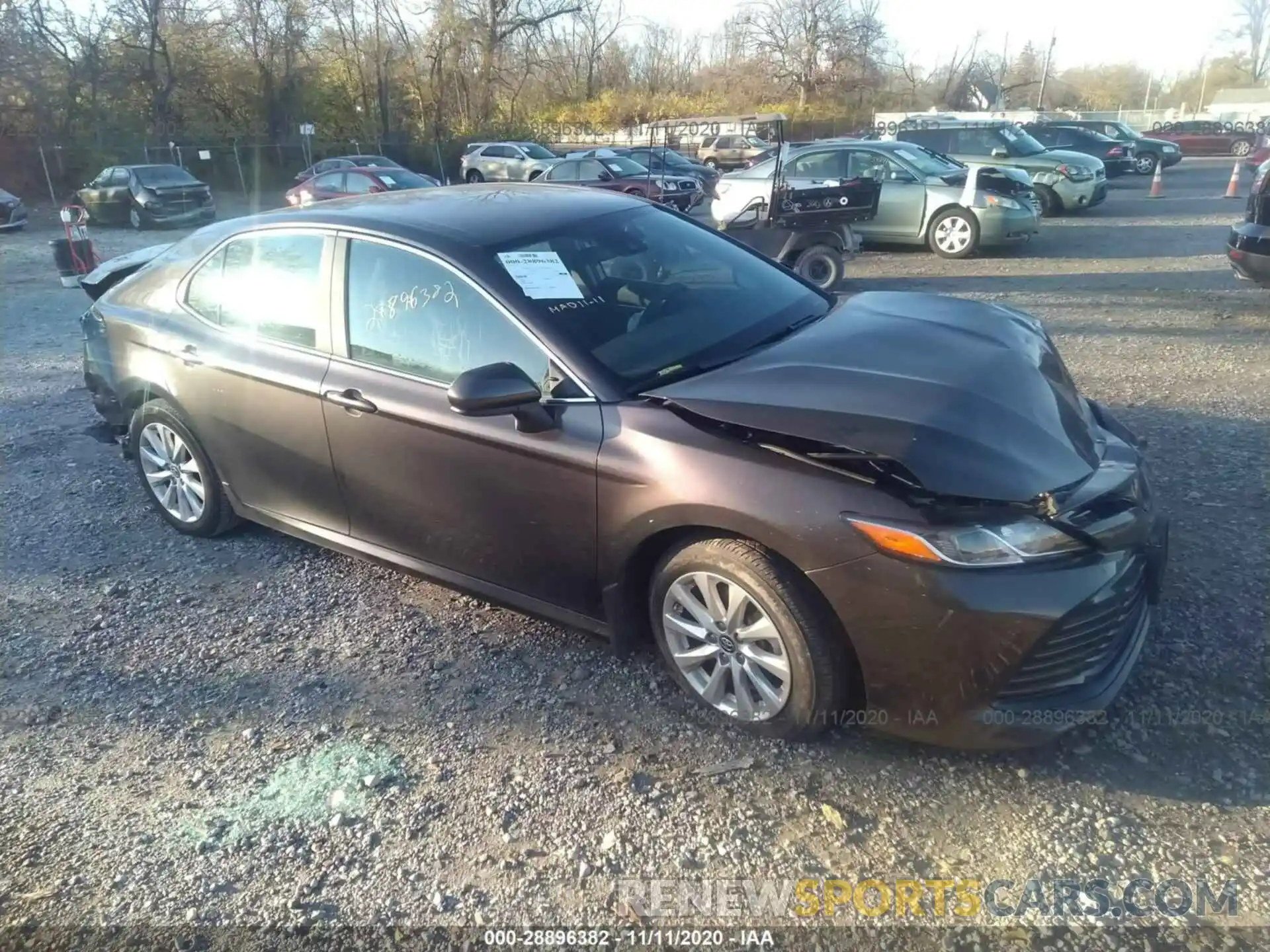 1 Photograph of a damaged car 4T1B11HKXKU800071 TOYOTA CAMRY 2019