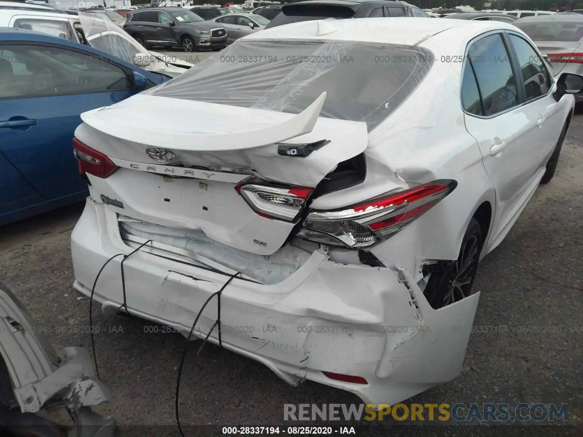 6 Photograph of a damaged car 4T1B11HKXKU802886 TOYOTA CAMRY 2019