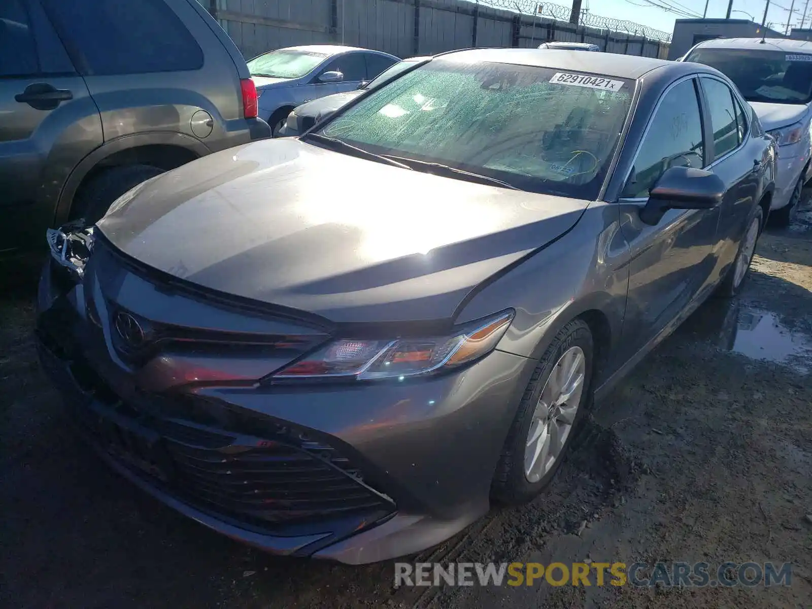 2 Photograph of a damaged car 4T1B11HKXKU804069 TOYOTA CAMRY 2019