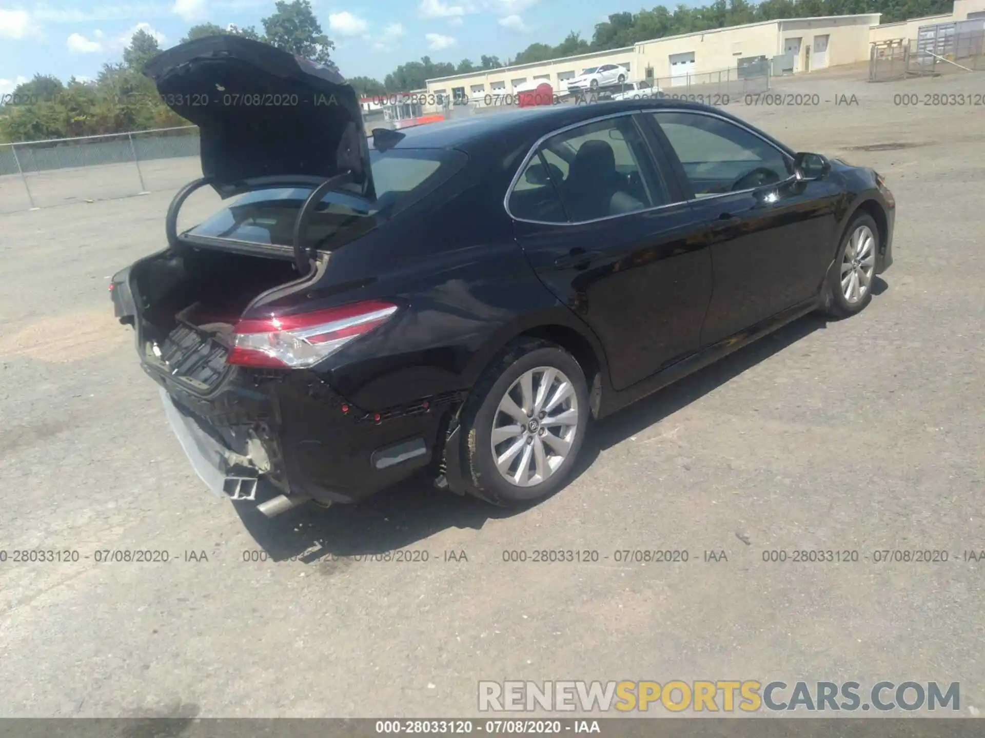 4 Photograph of a damaged car 4T1B11HKXKU805335 TOYOTA CAMRY 2019