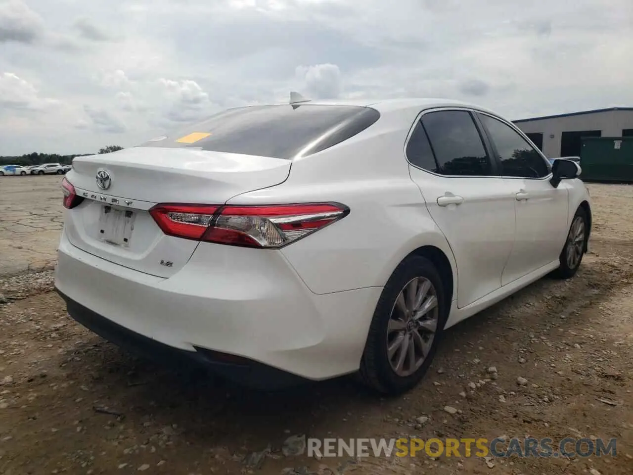 4 Photograph of a damaged car 4T1B11HKXKU806632 TOYOTA CAMRY 2019