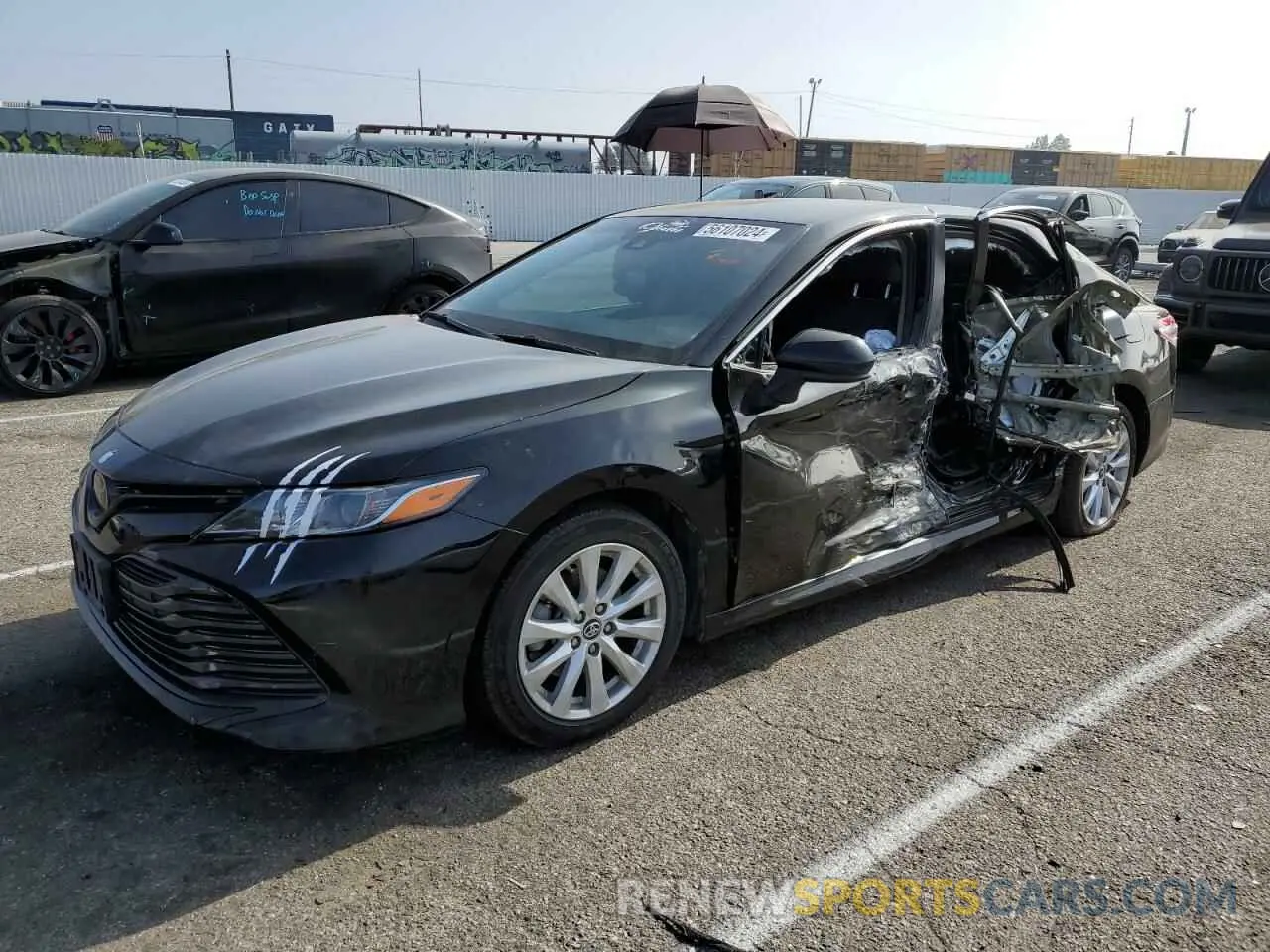 1 Photograph of a damaged car 4T1B11HKXKU808249 TOYOTA CAMRY 2019