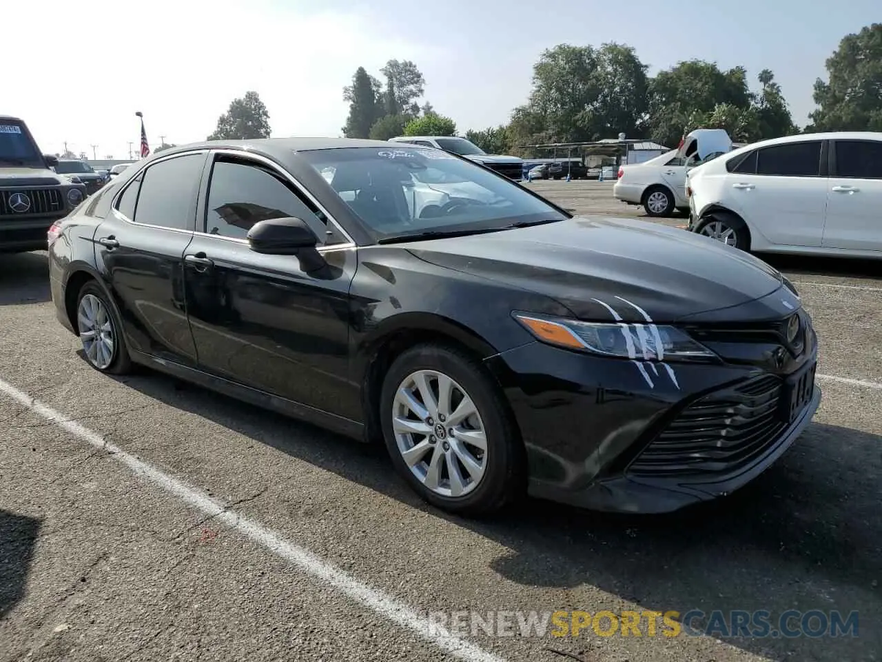 4 Photograph of a damaged car 4T1B11HKXKU808249 TOYOTA CAMRY 2019