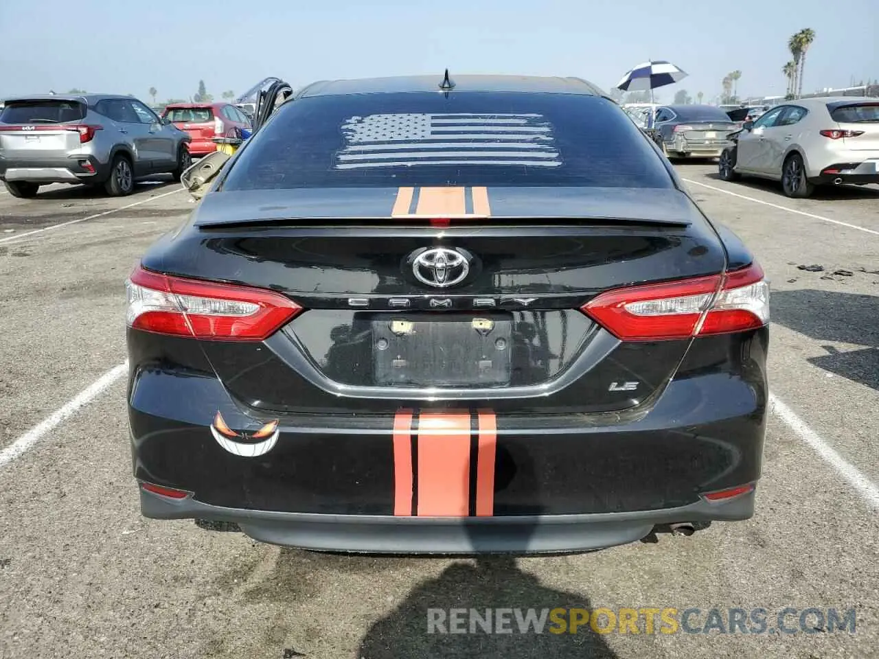 6 Photograph of a damaged car 4T1B11HKXKU808249 TOYOTA CAMRY 2019