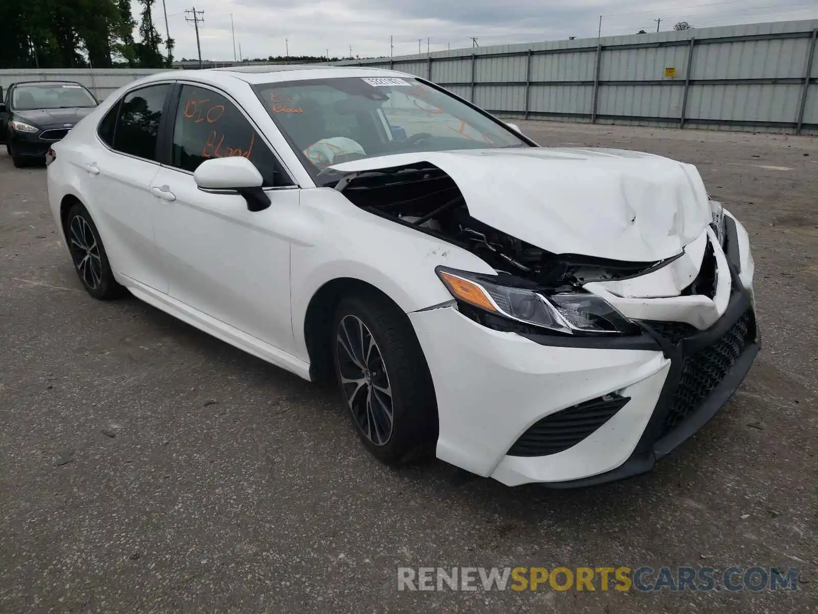 1 Photograph of a damaged car 4T1B11HKXKU808591 TOYOTA CAMRY 2019