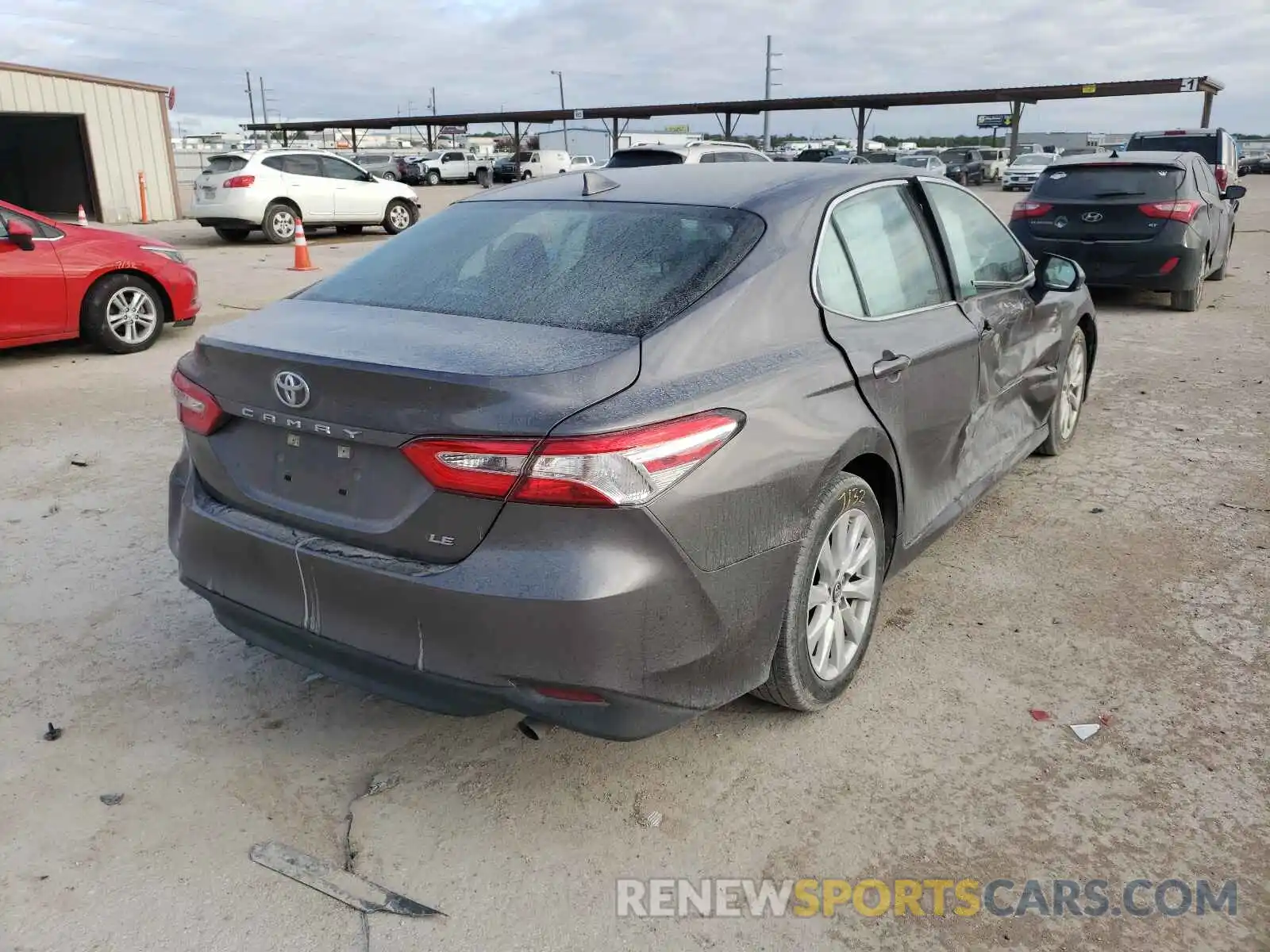 4 Photograph of a damaged car 4T1B11HKXKU809305 TOYOTA CAMRY 2019