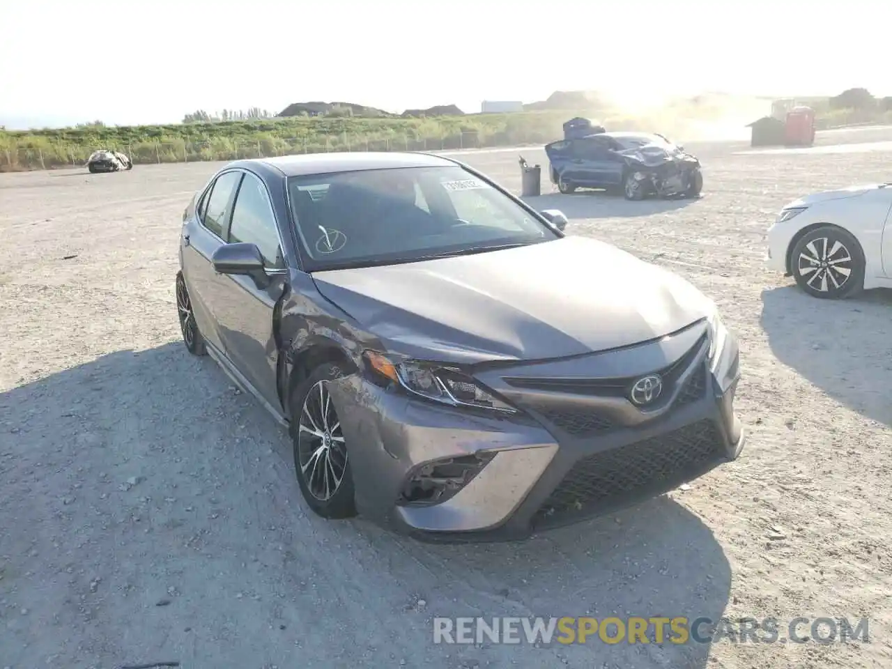 1 Photograph of a damaged car 4T1B11HKXKU810244 TOYOTA CAMRY 2019