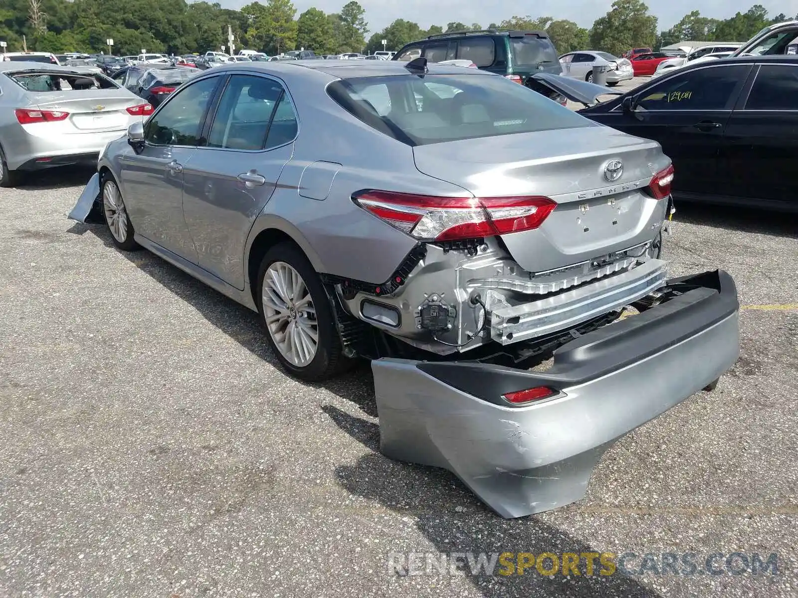 3 Photograph of a damaged car 4T1B11HKXKU814861 TOYOTA CAMRY 2019