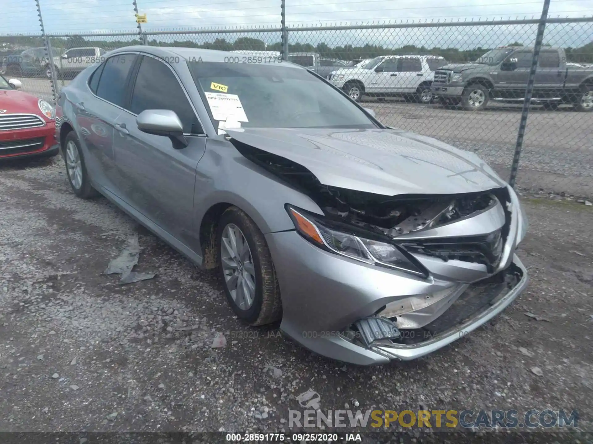 1 Photograph of a damaged car 4T1B11HKXKU817792 TOYOTA CAMRY 2019