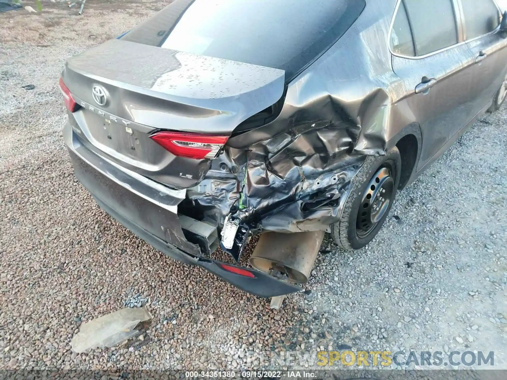 6 Photograph of a damaged car 4T1B11HKXKU818490 TOYOTA CAMRY 2019