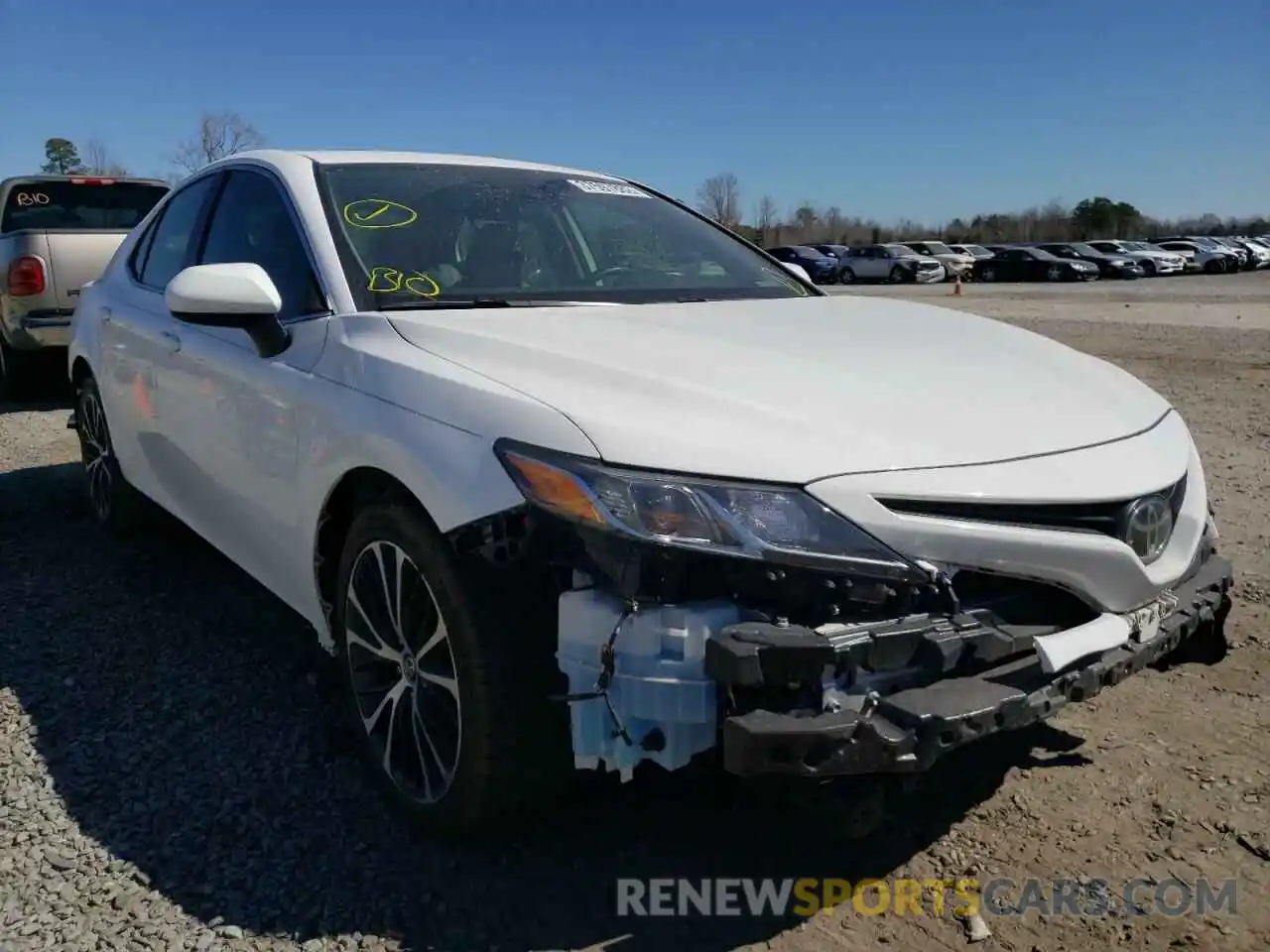 1 Photograph of a damaged car 4T1B11HKXKU819901 TOYOTA CAMRY 2019