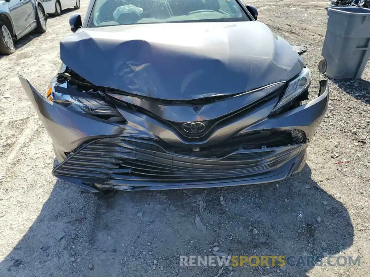 9 Photograph of a damaged car 4T1B11HKXKU820353 TOYOTA CAMRY 2019