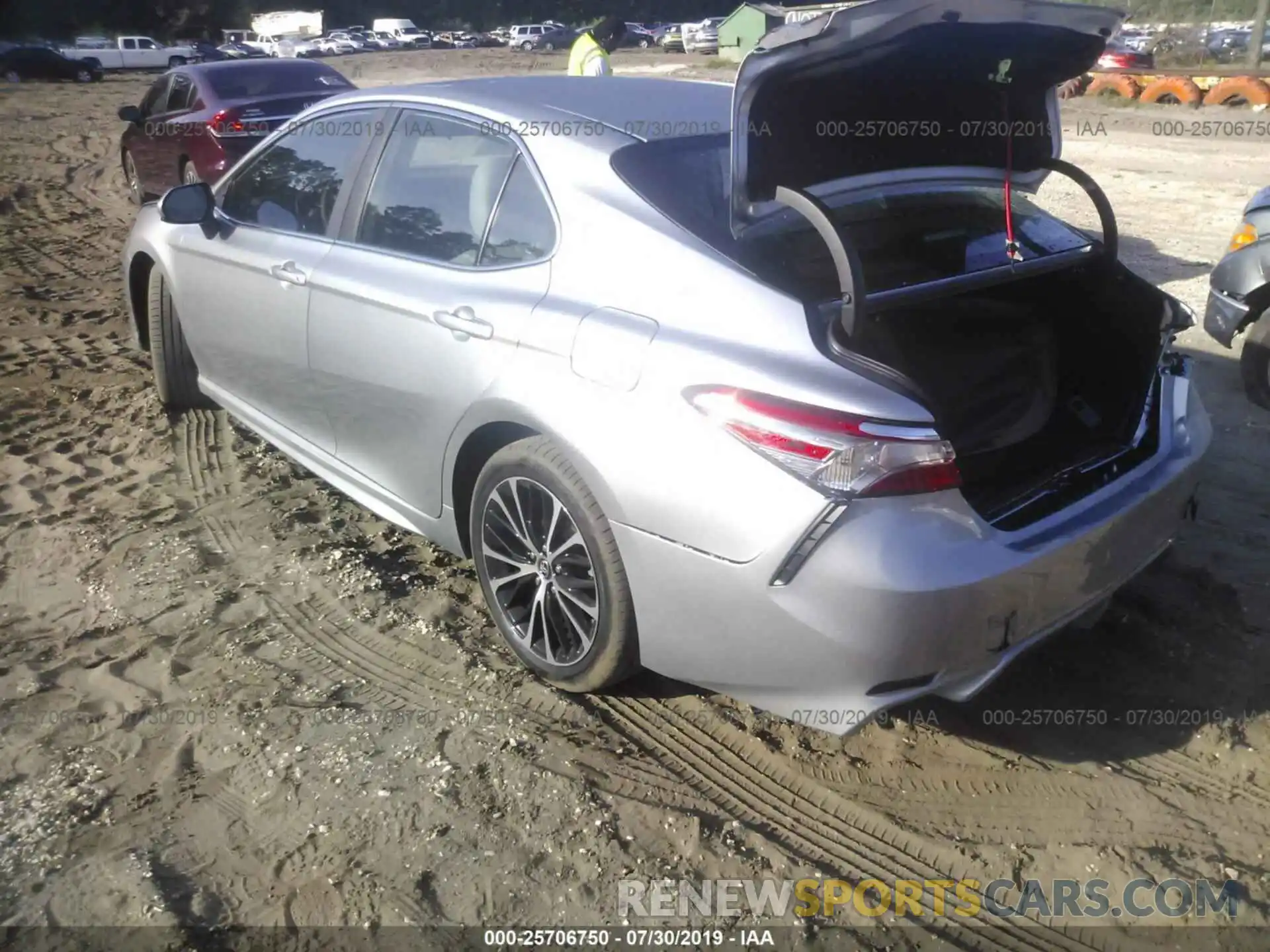 3 Photograph of a damaged car 4T1B11HKXKU822149 TOYOTA CAMRY 2019