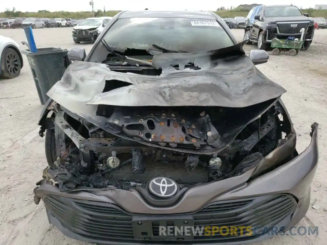 5 Photograph of a damaged car 4T1B11HKXKU823009 TOYOTA CAMRY 2019