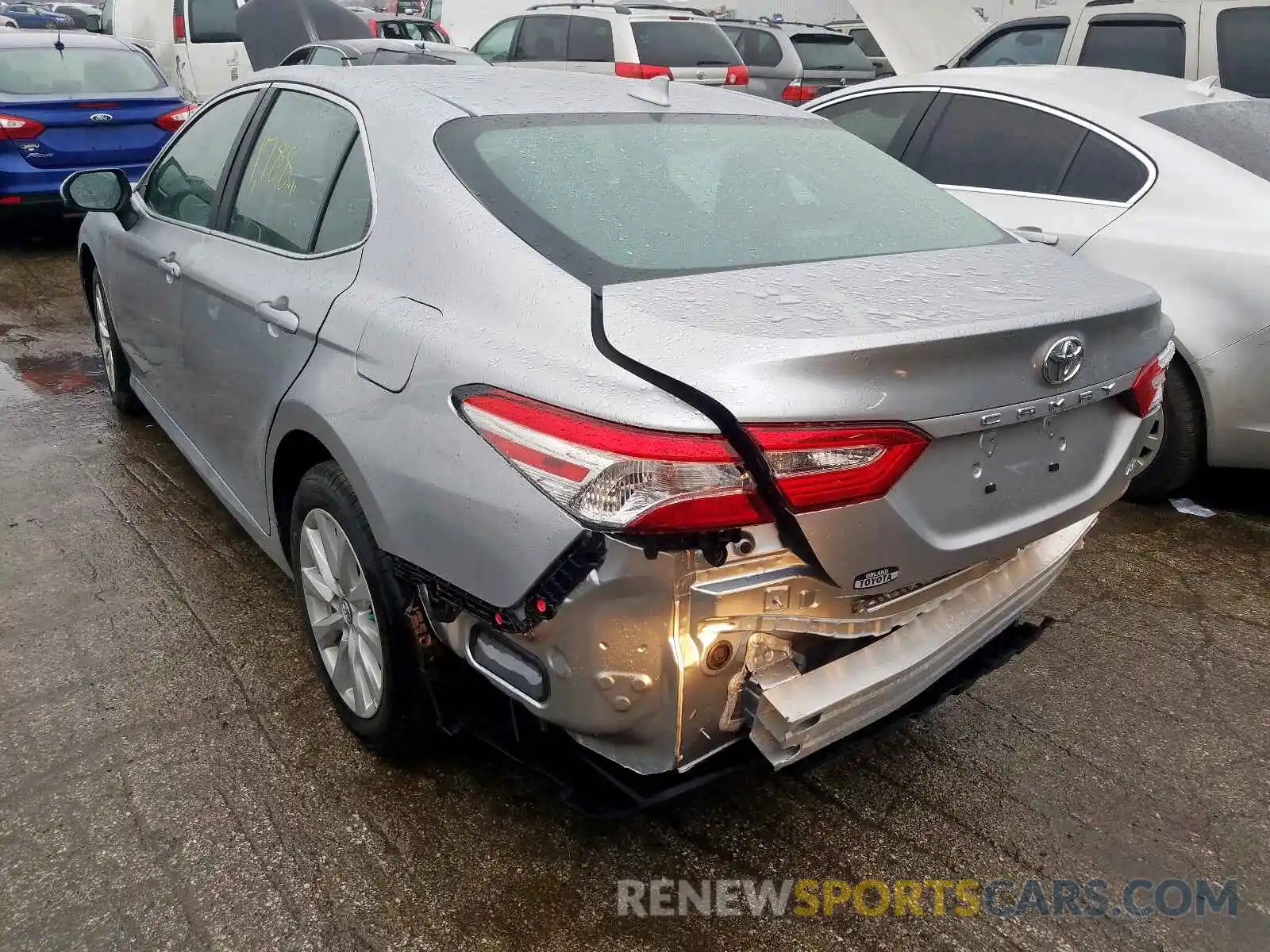 3 Photograph of a damaged car 4T1B11HKXKU823026 TOYOTA CAMRY 2019