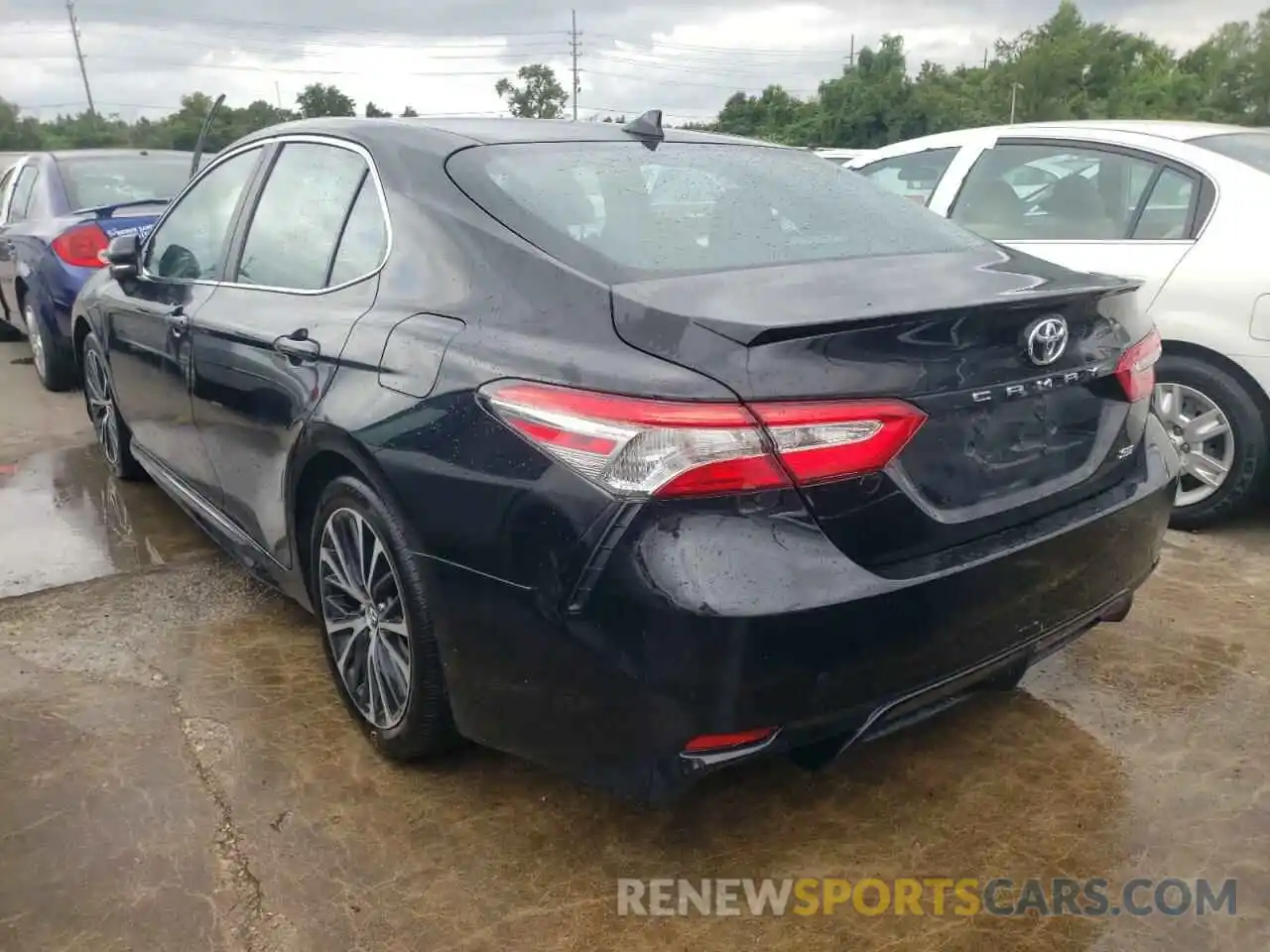 3 Photograph of a damaged car 4T1B11HKXKU823124 TOYOTA CAMRY 2019