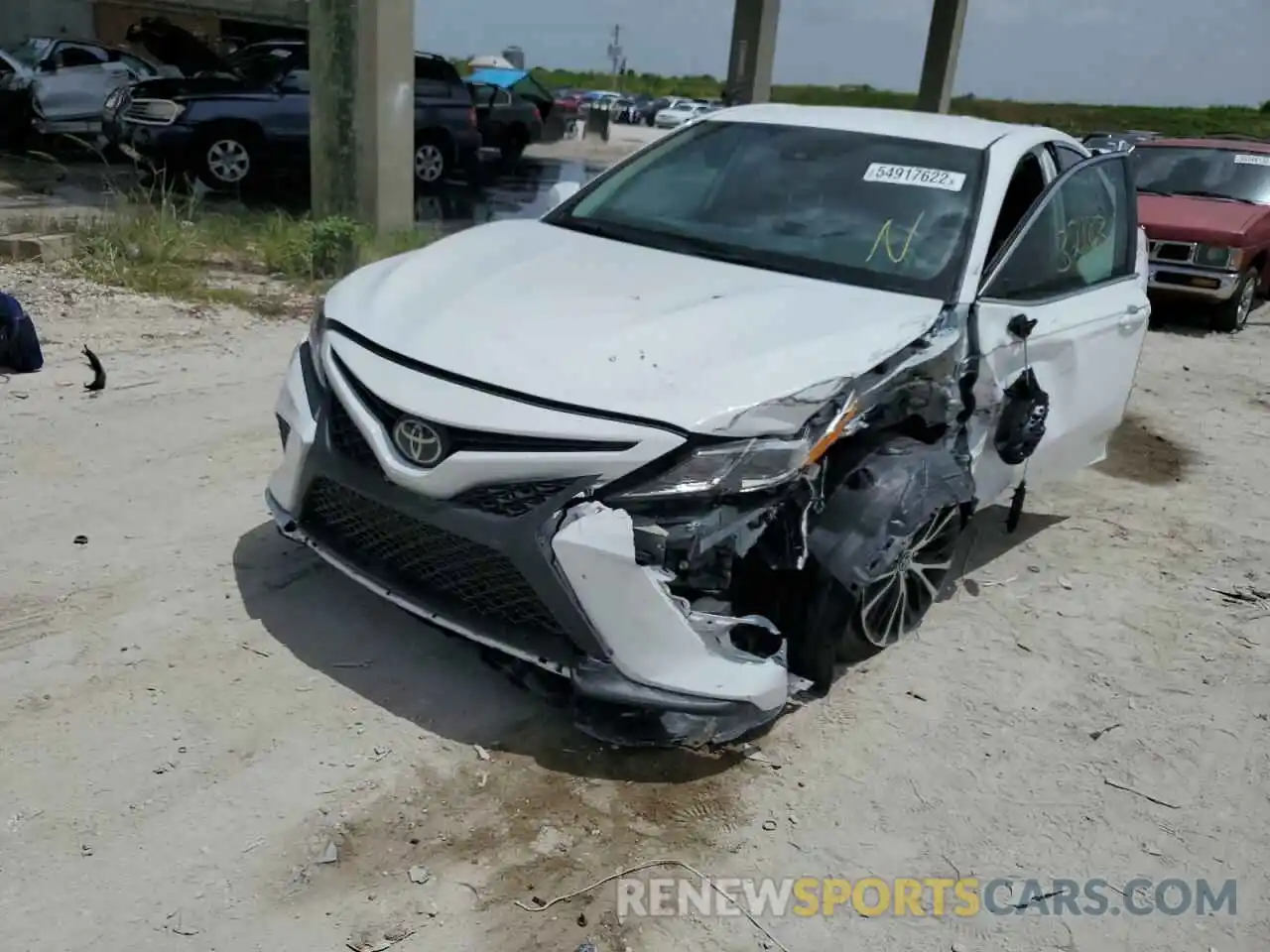 2 Photograph of a damaged car 4T1B11HKXKU824919 TOYOTA CAMRY 2019