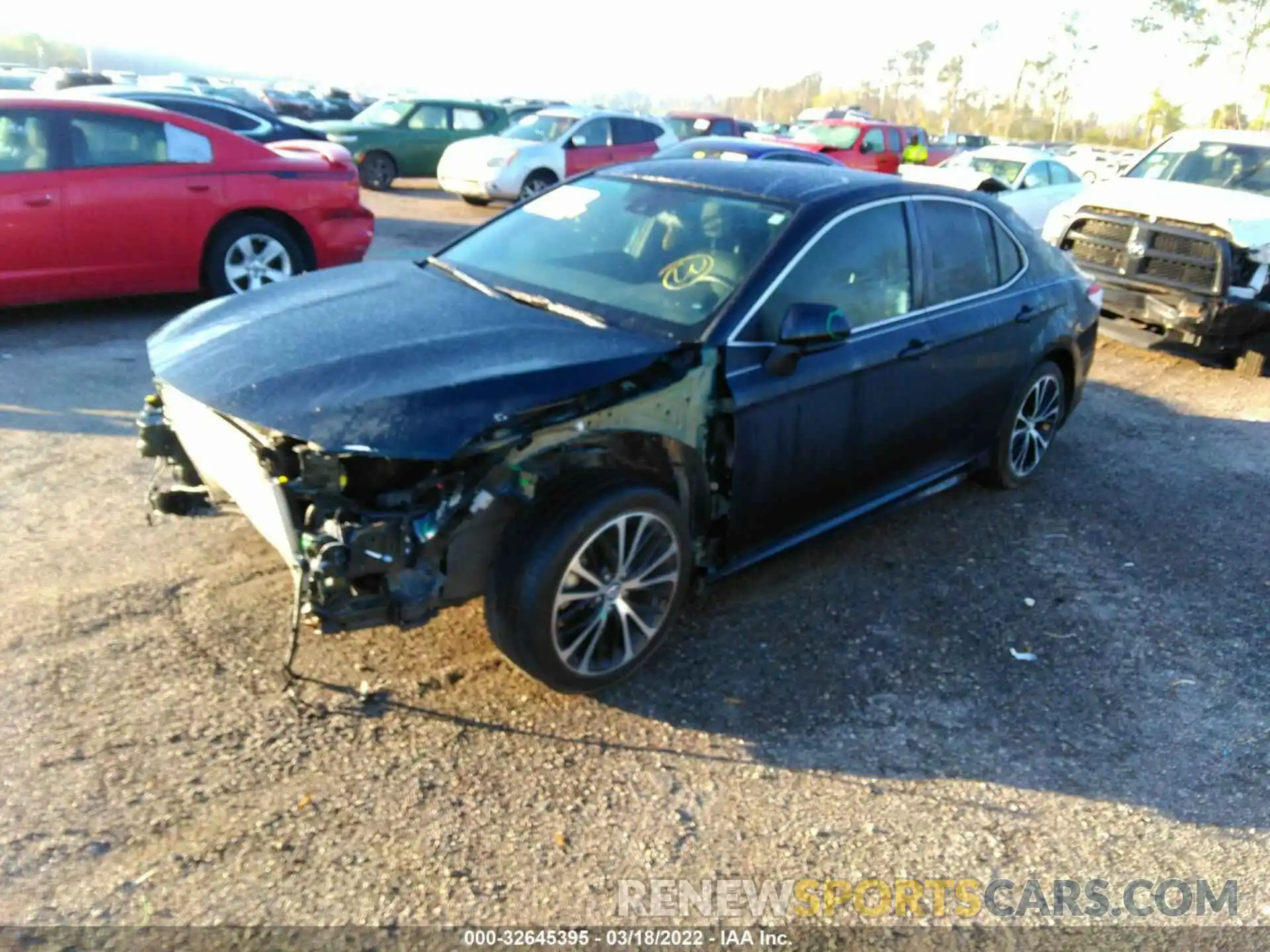 2 Photograph of a damaged car 4T1B11HKXKU829523 TOYOTA CAMRY 2019