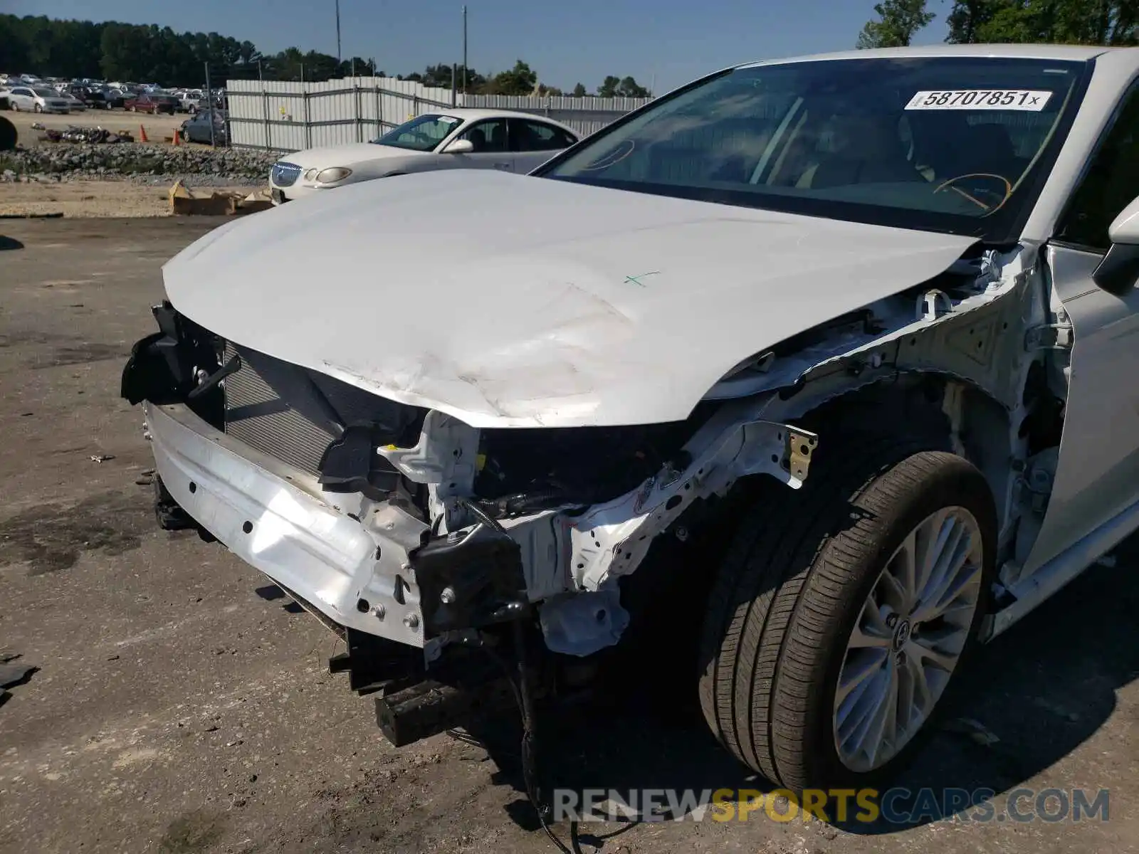 9 Photograph of a damaged car 4T1B11HKXKU831014 TOYOTA CAMRY 2019