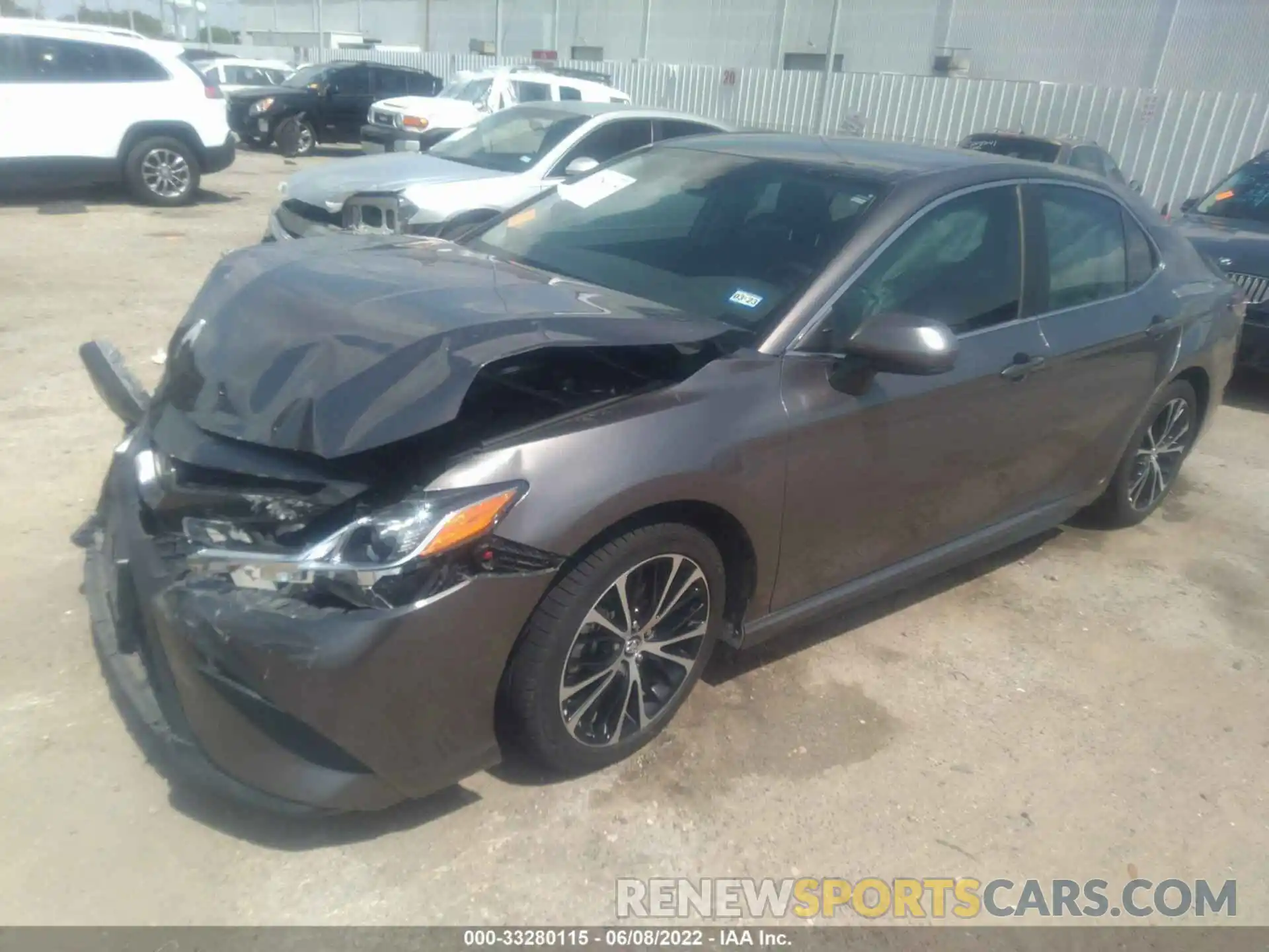 2 Photograph of a damaged car 4T1B11HKXKU833040 TOYOTA CAMRY 2019