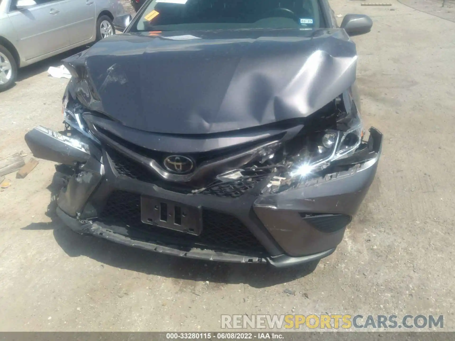 6 Photograph of a damaged car 4T1B11HKXKU833040 TOYOTA CAMRY 2019