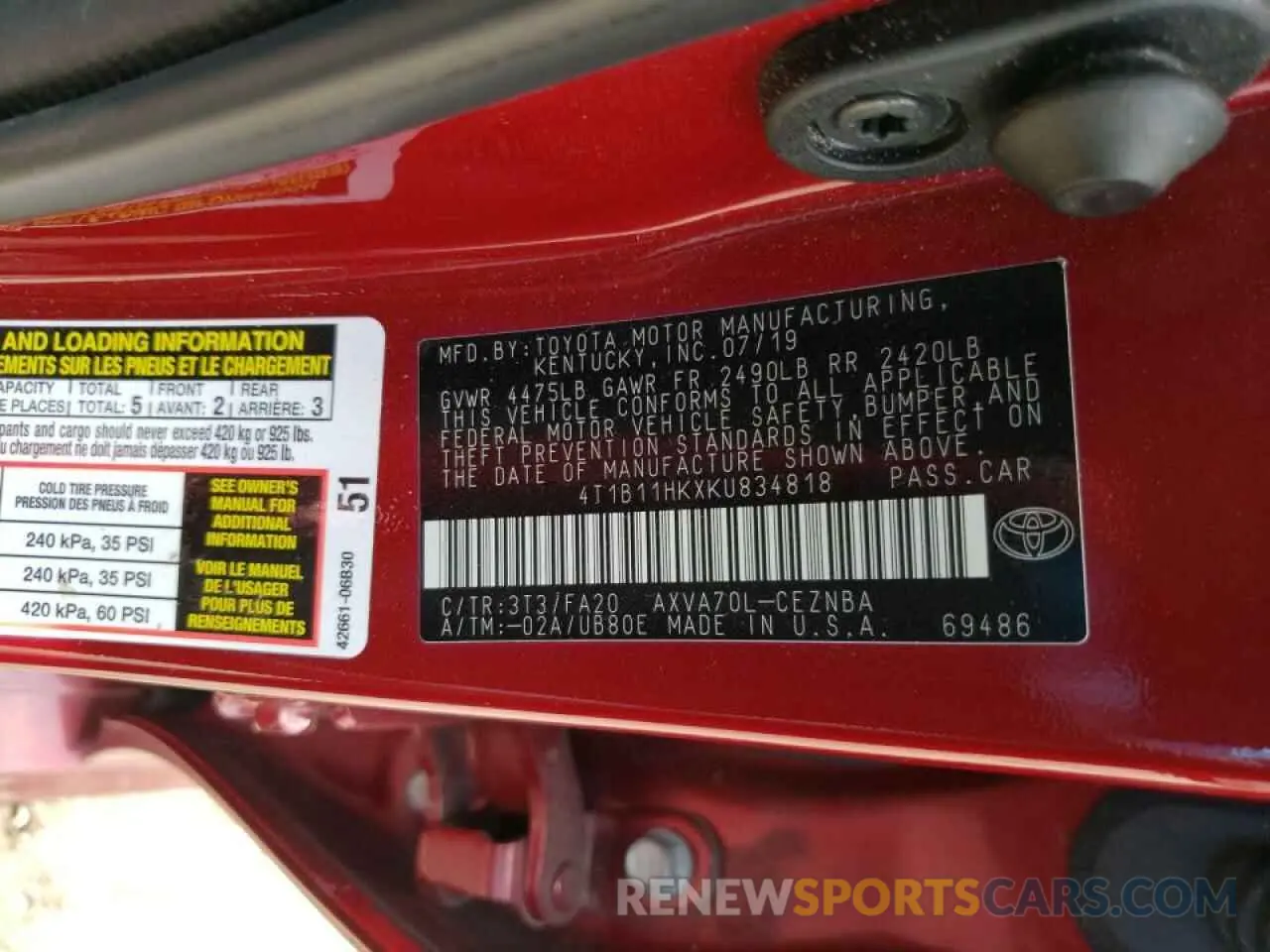 10 Photograph of a damaged car 4T1B11HKXKU834818 TOYOTA CAMRY 2019