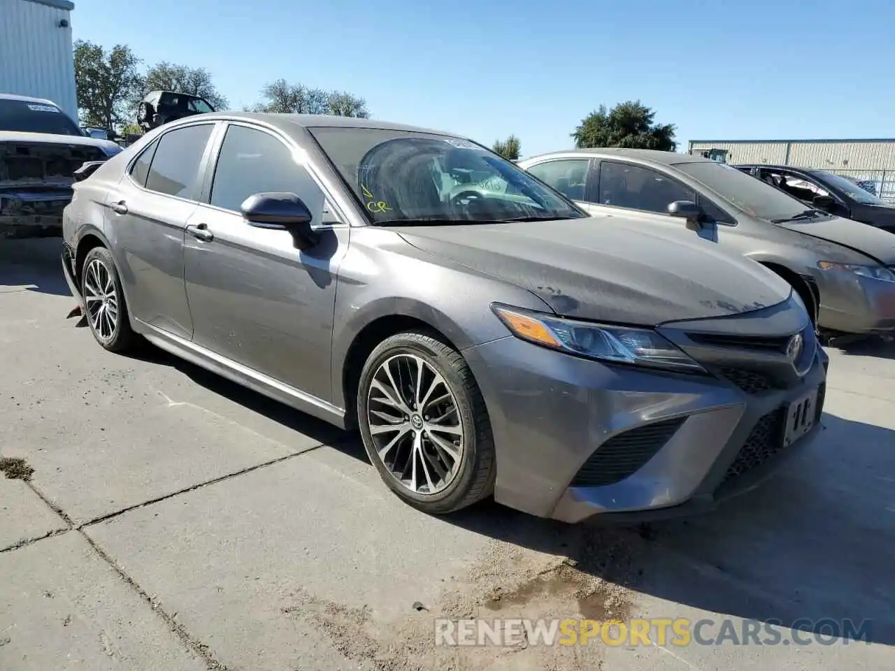 1 Photograph of a damaged car 4T1B11HKXKU835404 TOYOTA CAMRY 2019