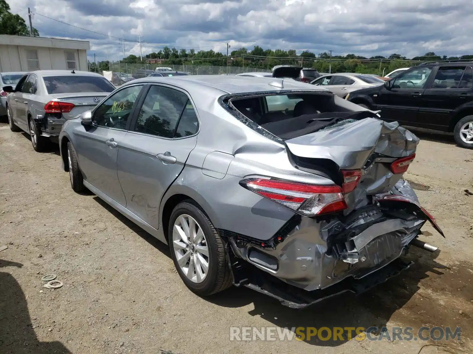 3 Photograph of a damaged car 4T1B11HKXKU839713 TOYOTA CAMRY 2019