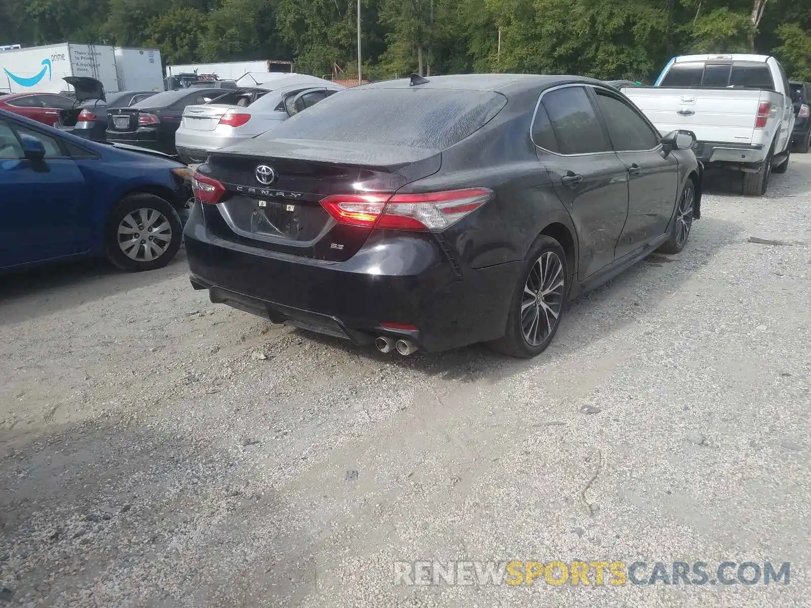 4 Photograph of a damaged car 4T1B11HKXKU841252 TOYOTA CAMRY 2019