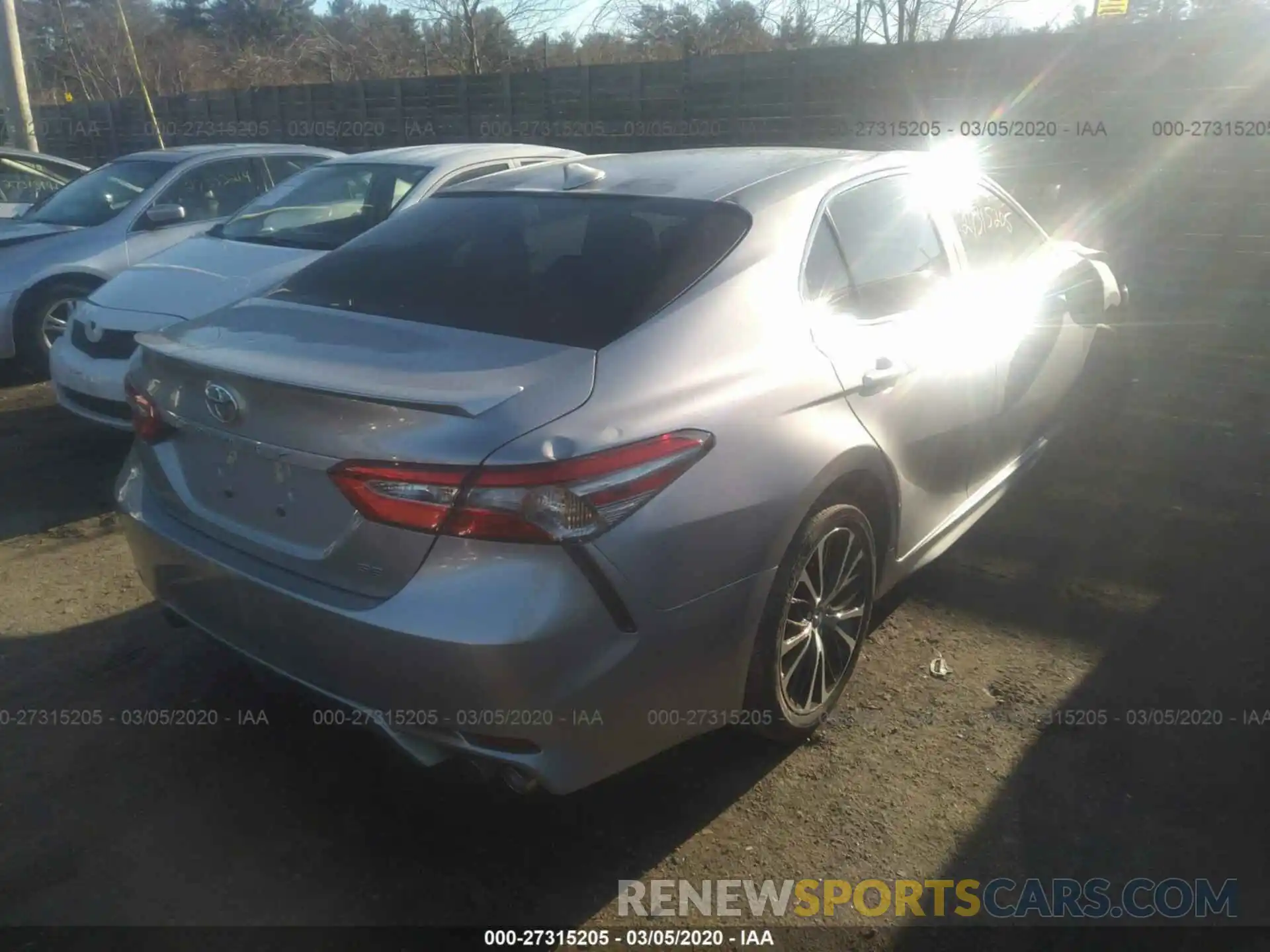 4 Photograph of a damaged car 4T1B11HKXKU843258 TOYOTA CAMRY 2019