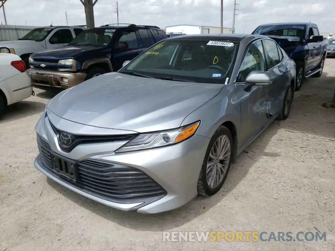 2 Photograph of a damaged car 4T1B11HKXKU843373 TOYOTA CAMRY 2019