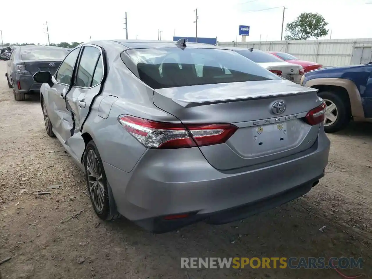 3 Photograph of a damaged car 4T1B11HKXKU843373 TOYOTA CAMRY 2019