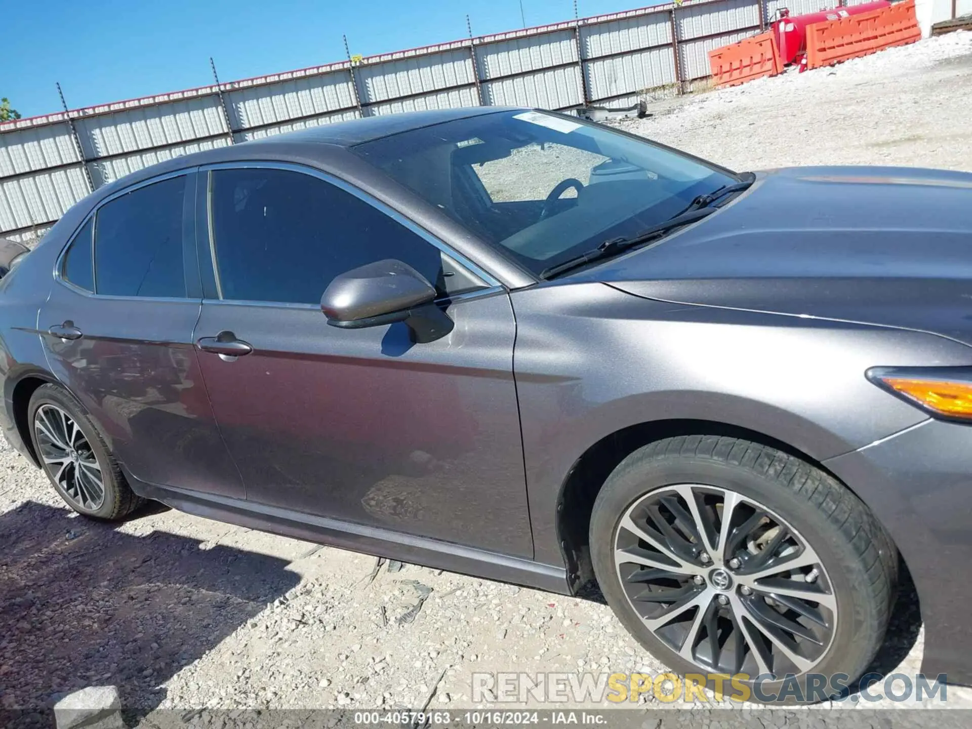 13 Photograph of a damaged car 4T1B11HKXKU846984 TOYOTA CAMRY 2019
