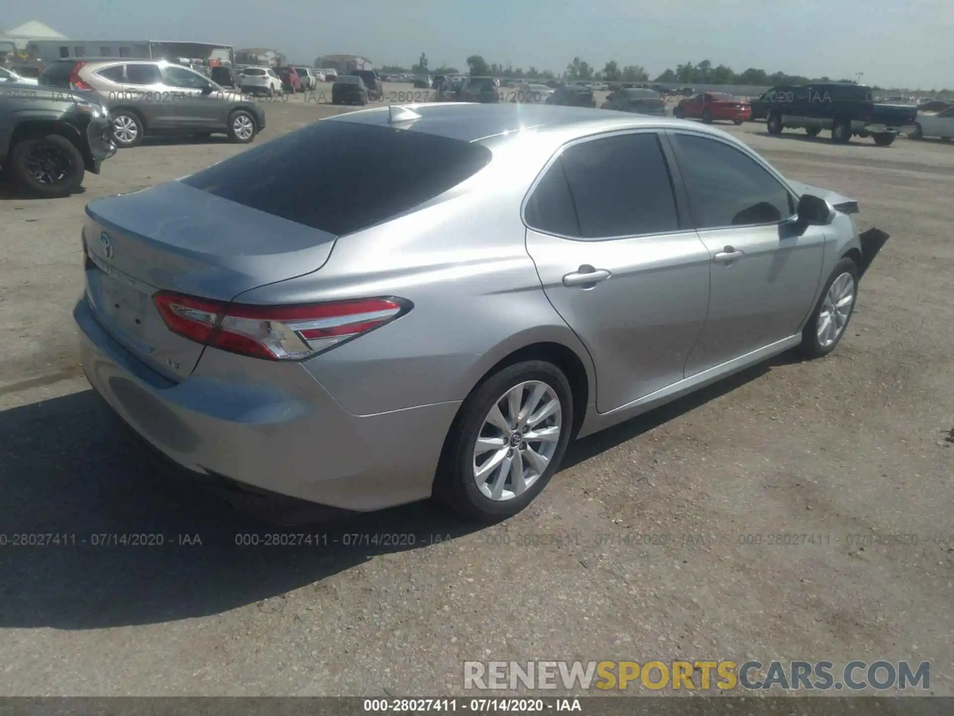 4 Photograph of a damaged car 4T1B11HKXKU852171 TOYOTA CAMRY 2019