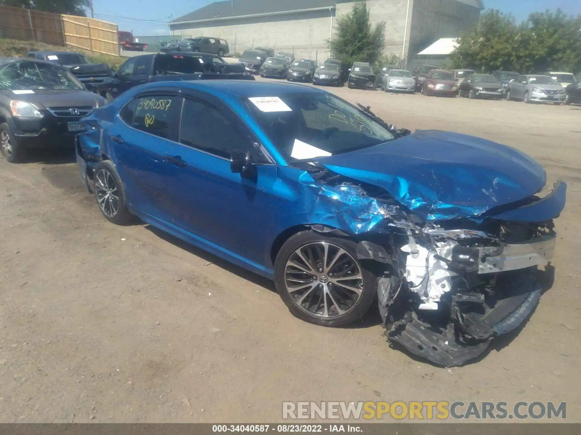 1 Photograph of a damaged car 4T1B11hK4KU170659 TOYOTA CAMRY 2019