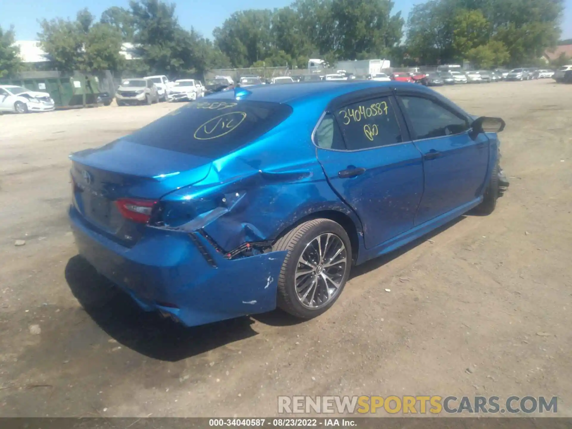 4 Photograph of a damaged car 4T1B11hK4KU170659 TOYOTA CAMRY 2019