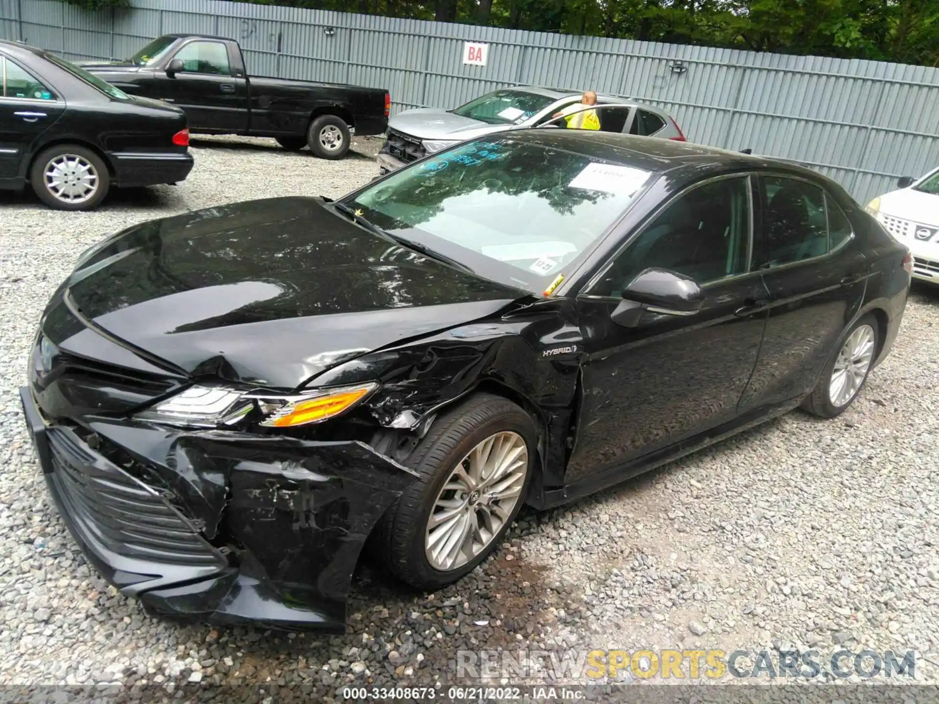 2 Photograph of a damaged car 4T1B21HK0KU511021 TOYOTA CAMRY 2019