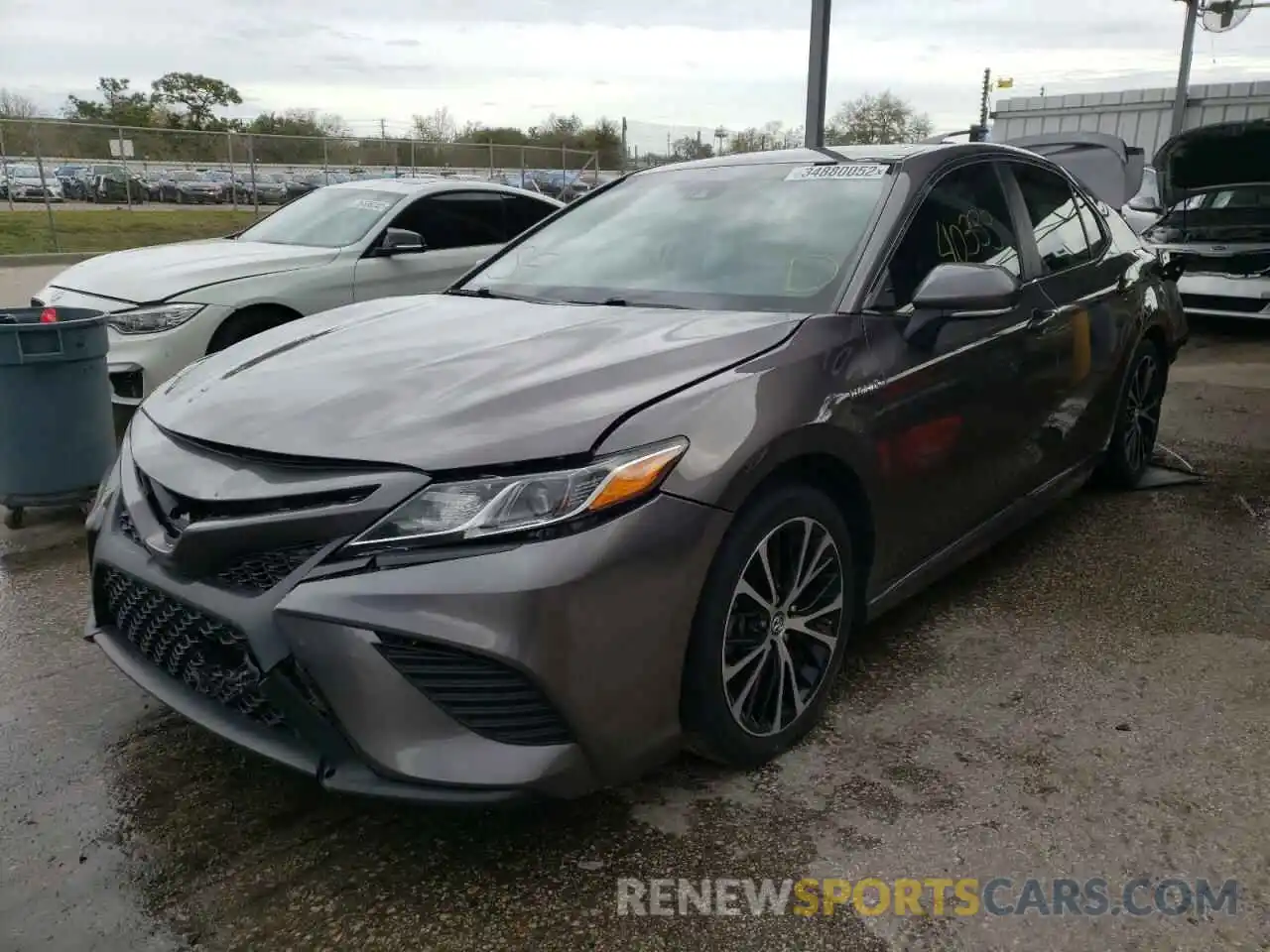 2 Photograph of a damaged car 4T1B21HK0KU513058 TOYOTA CAMRY 2019