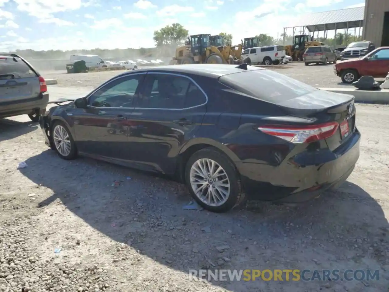 2 Photograph of a damaged car 4T1B21HK0KU513948 TOYOTA CAMRY 2019