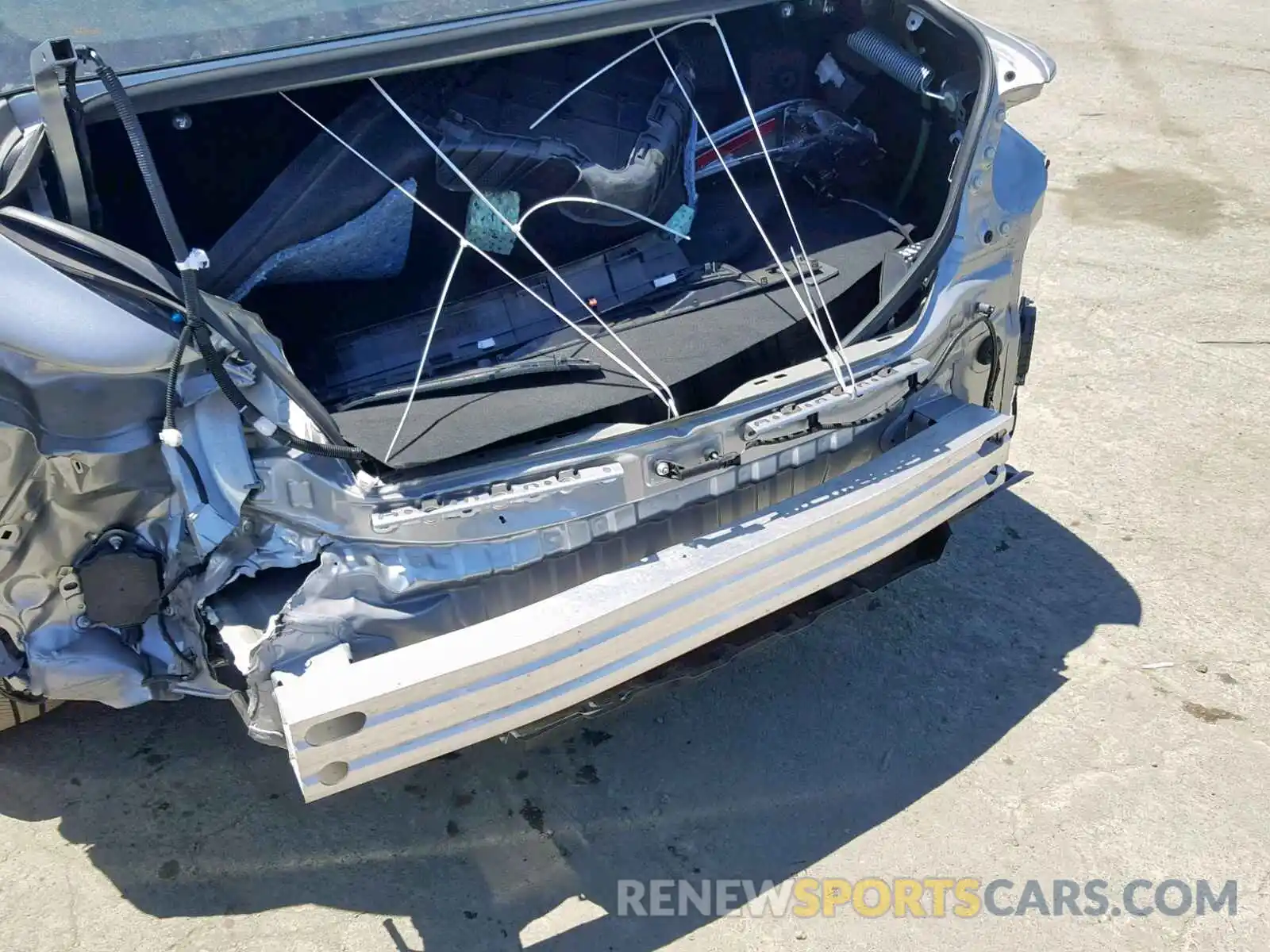 9 Photograph of a damaged car 4T1B21HK0KU516137 TOYOTA CAMRY 2019