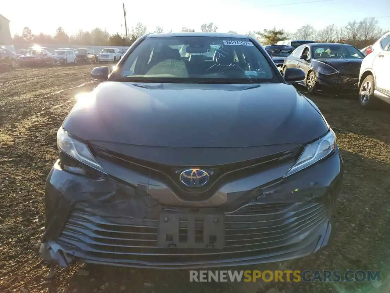 5 Photograph of a damaged car 4T1B21HK0KU516221 TOYOTA CAMRY 2019