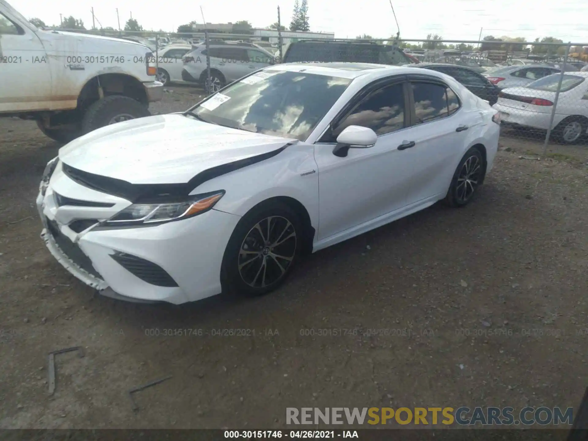 2 Photograph of a damaged car 4T1B21HK0KU518020 TOYOTA CAMRY 2019