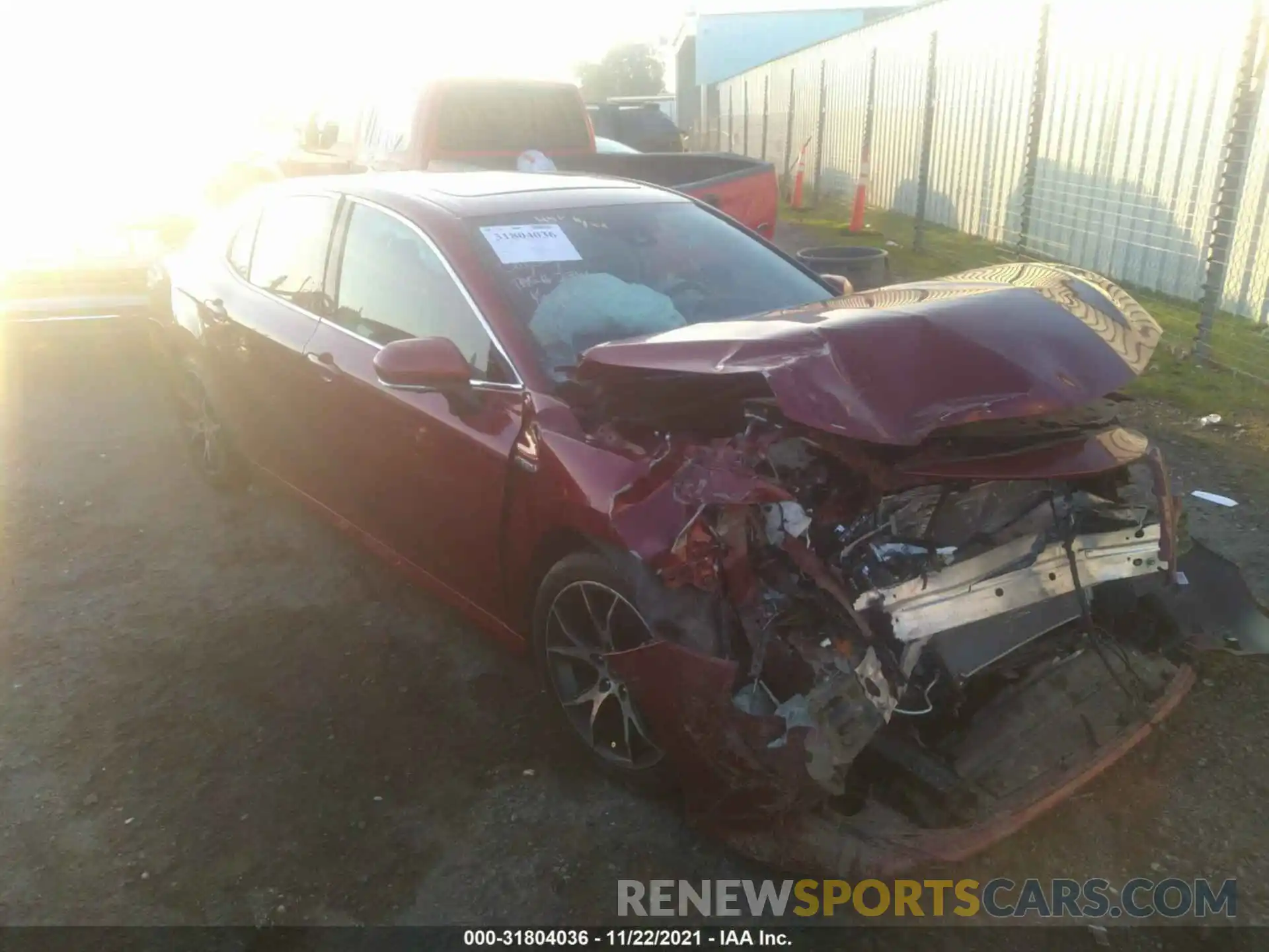 1 Photograph of a damaged car 4T1B21HK0KU521029 TOYOTA CAMRY 2019