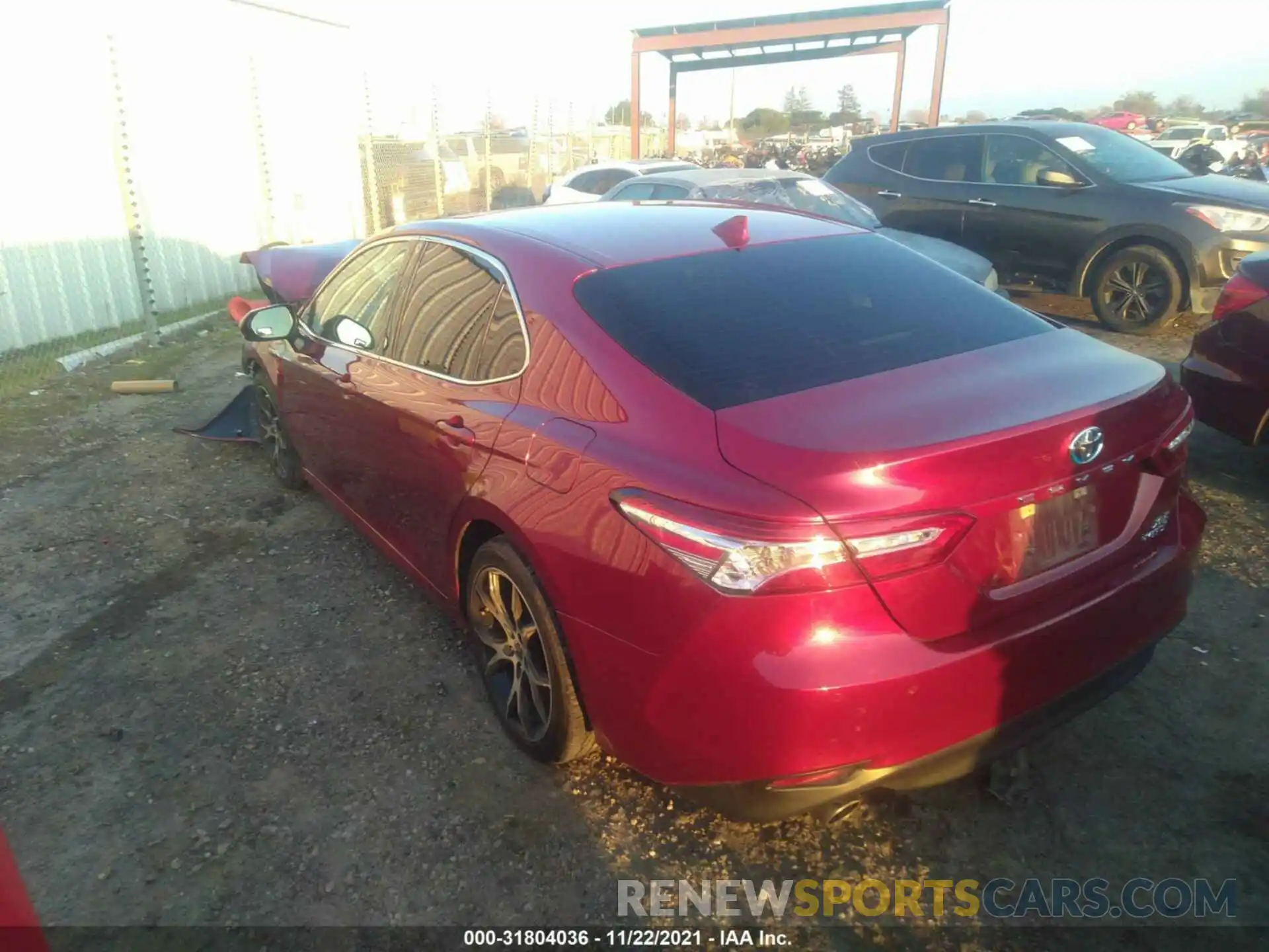 3 Photograph of a damaged car 4T1B21HK0KU521029 TOYOTA CAMRY 2019