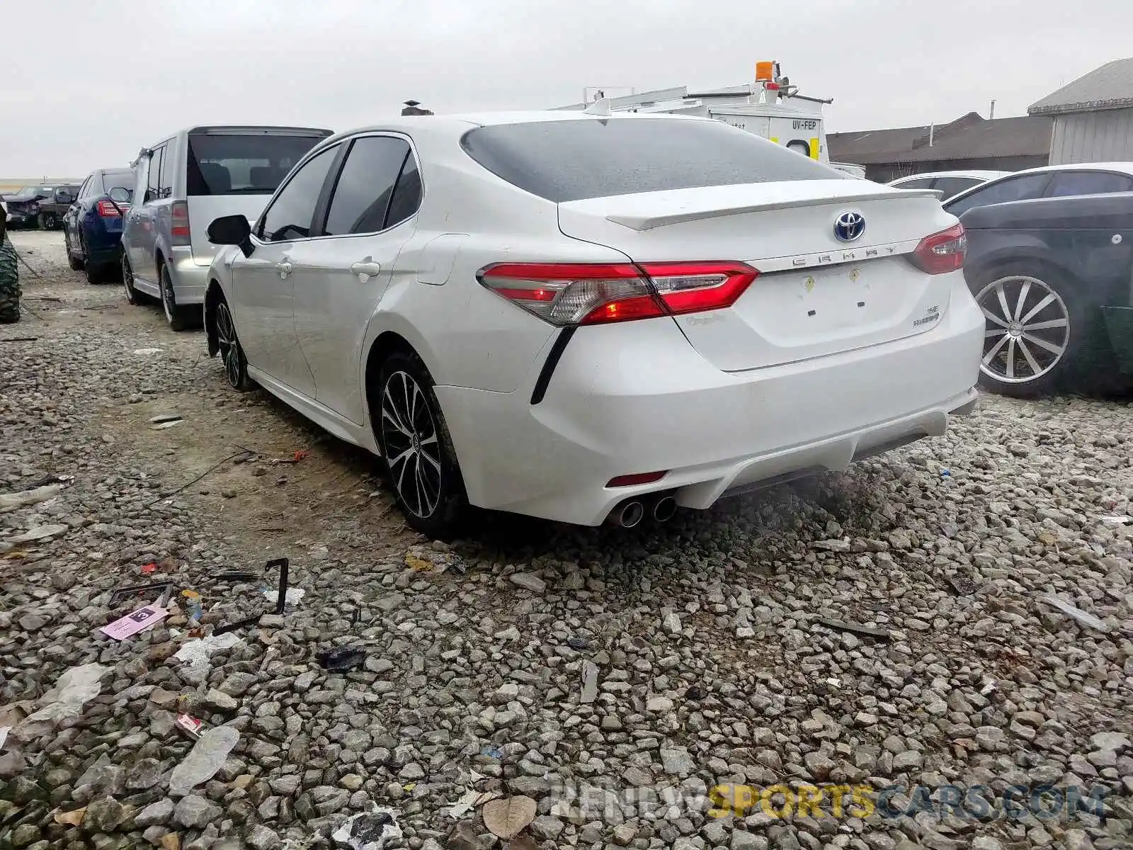 3 Photograph of a damaged car 4T1B21HK1KU012244 TOYOTA CAMRY 2019