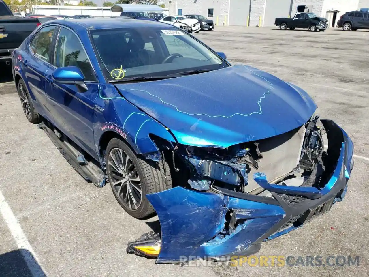 1 Photograph of a damaged car 4T1B21HK2KU009952 TOYOTA CAMRY 2019