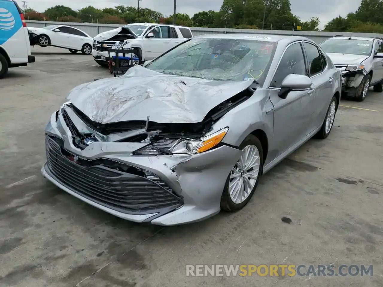 2 Photograph of a damaged car 4T1B21HK2KU011099 TOYOTA CAMRY 2019