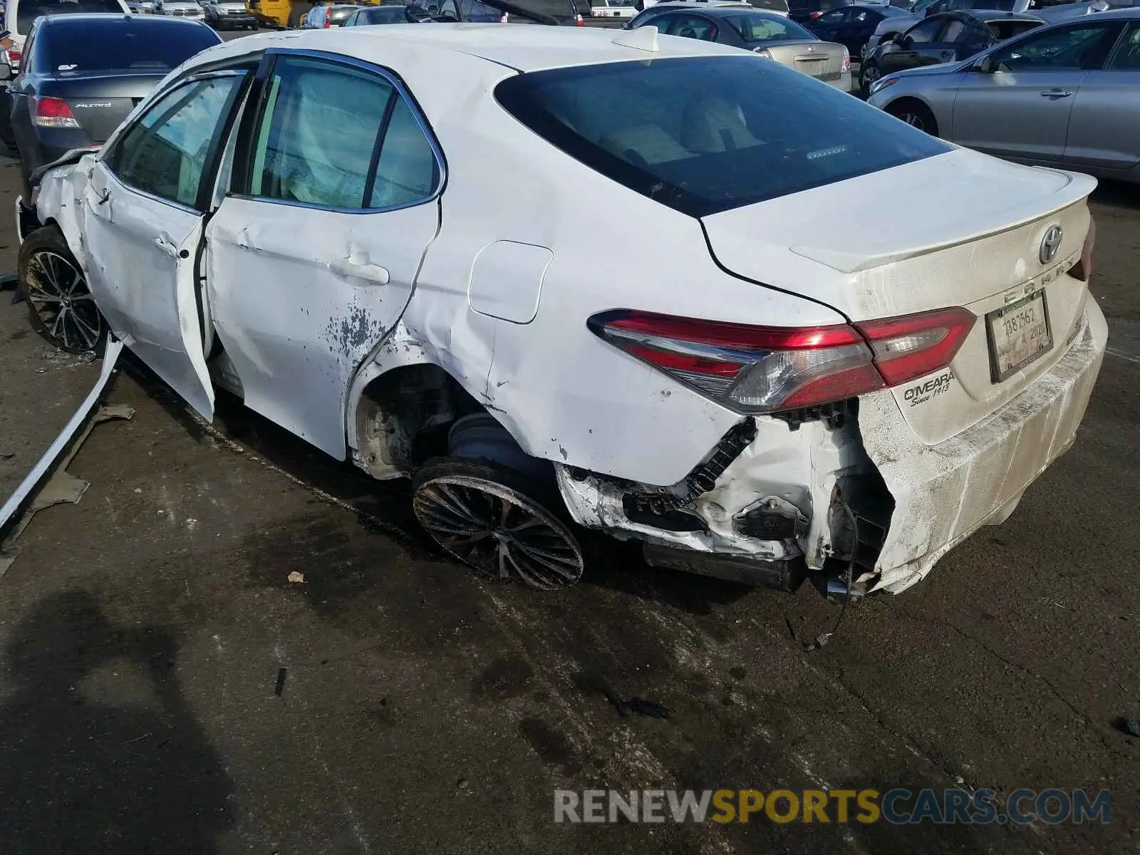3 Photograph of a damaged car 4T1B21HK2KU011698 TOYOTA CAMRY 2019